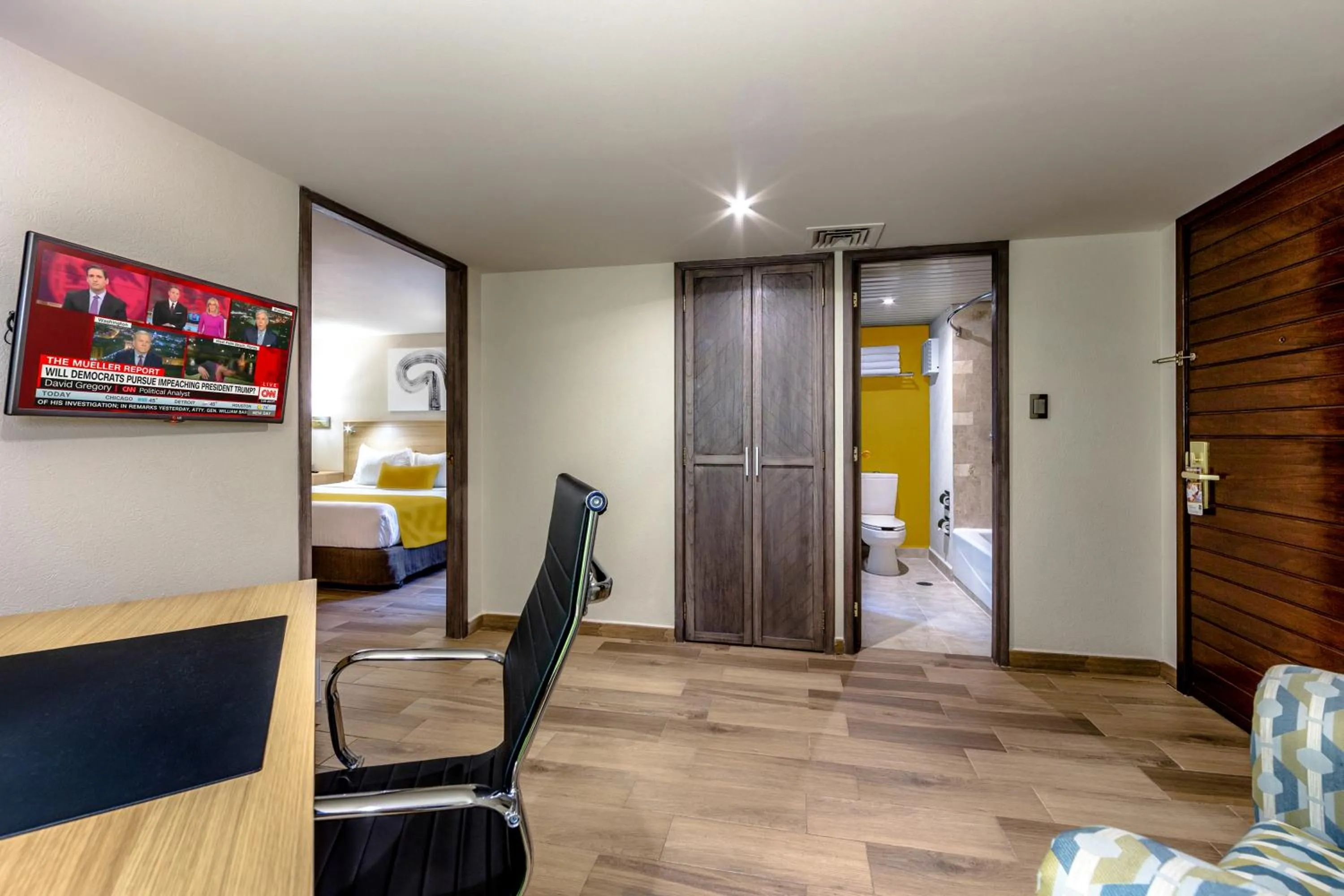 Photo of the whole room, Bed in La Joya Pachuca