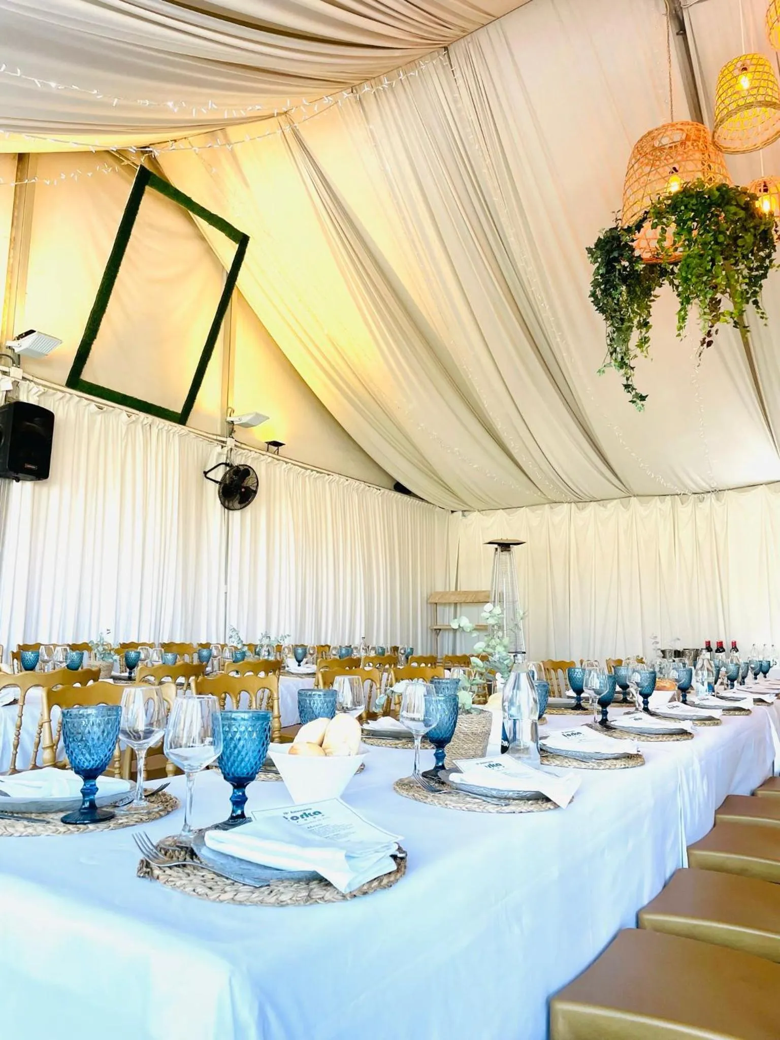 Restaurant/places to eat in Savoy