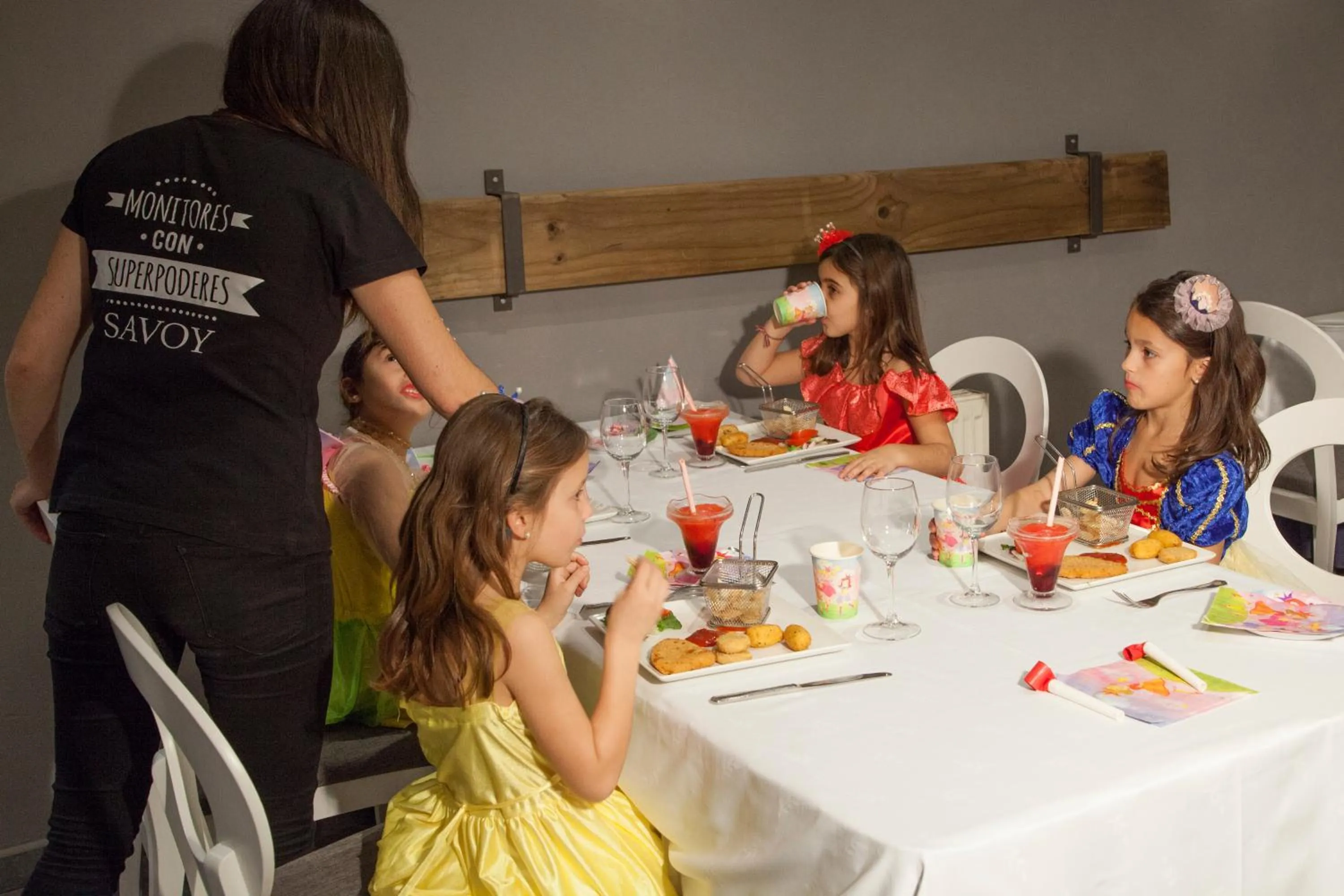 Restaurant/places to eat in Savoy