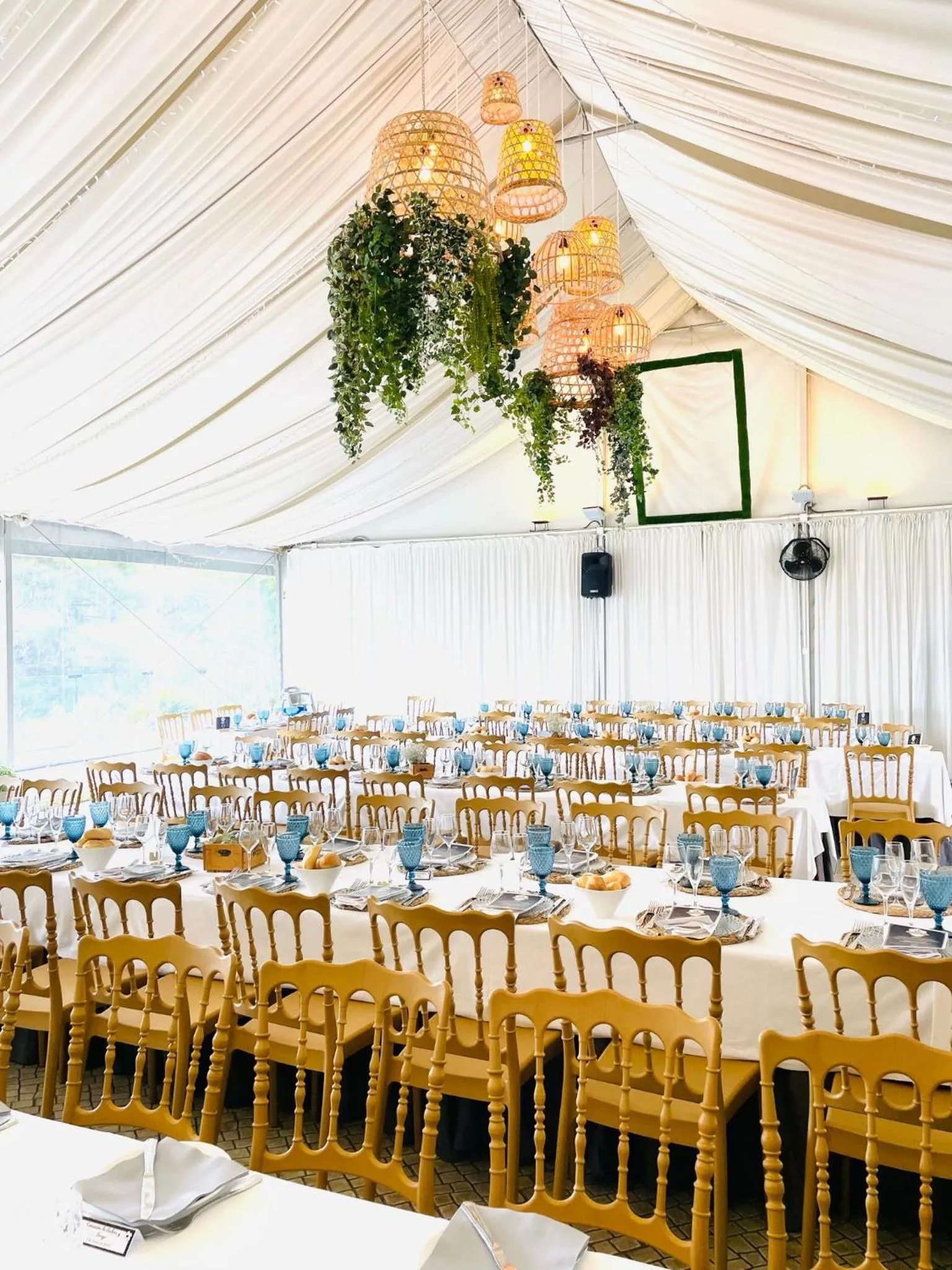 Restaurant/places to eat in Savoy