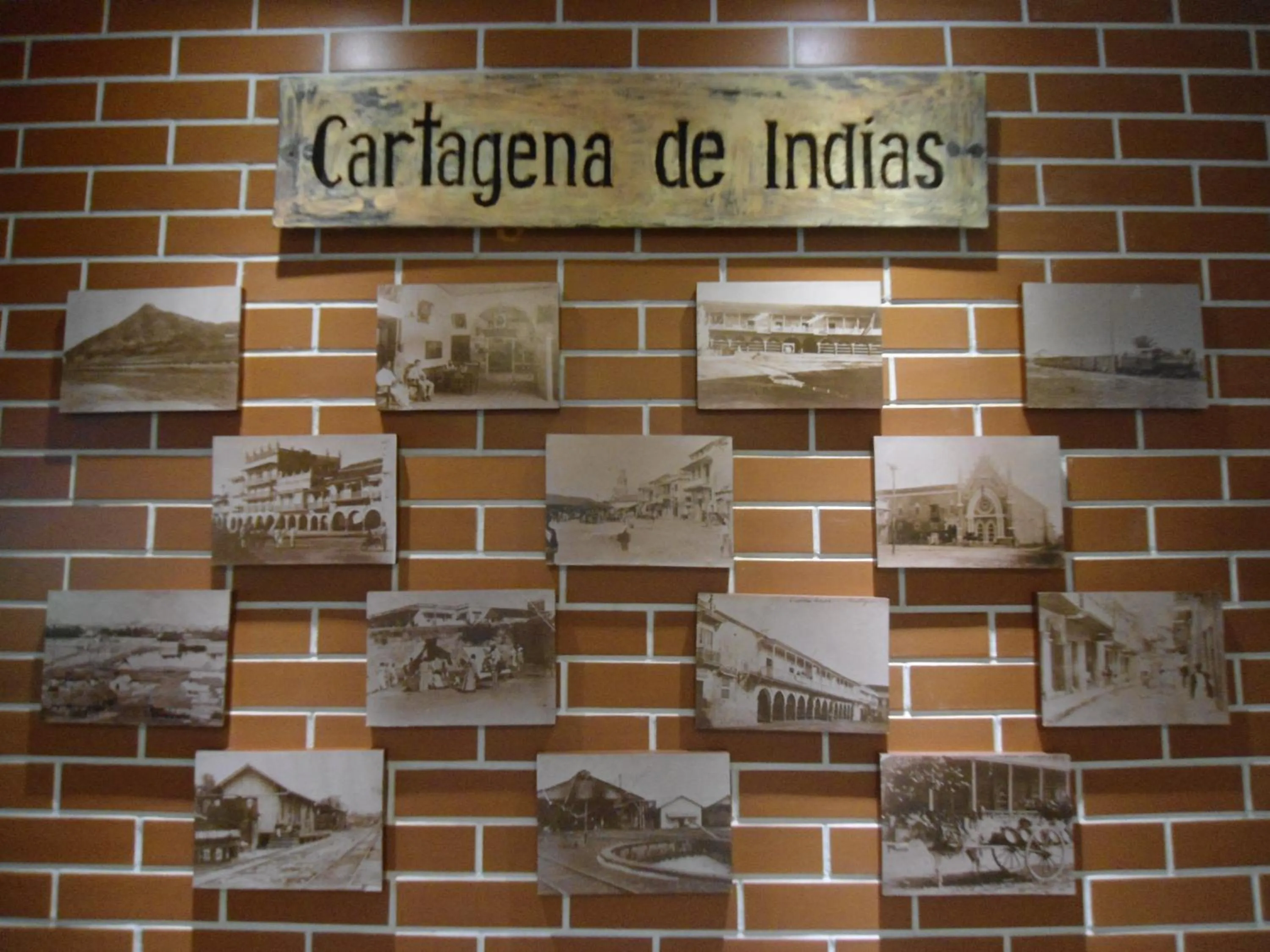 Communal lounge/ TV room in Hotel La Magdalena