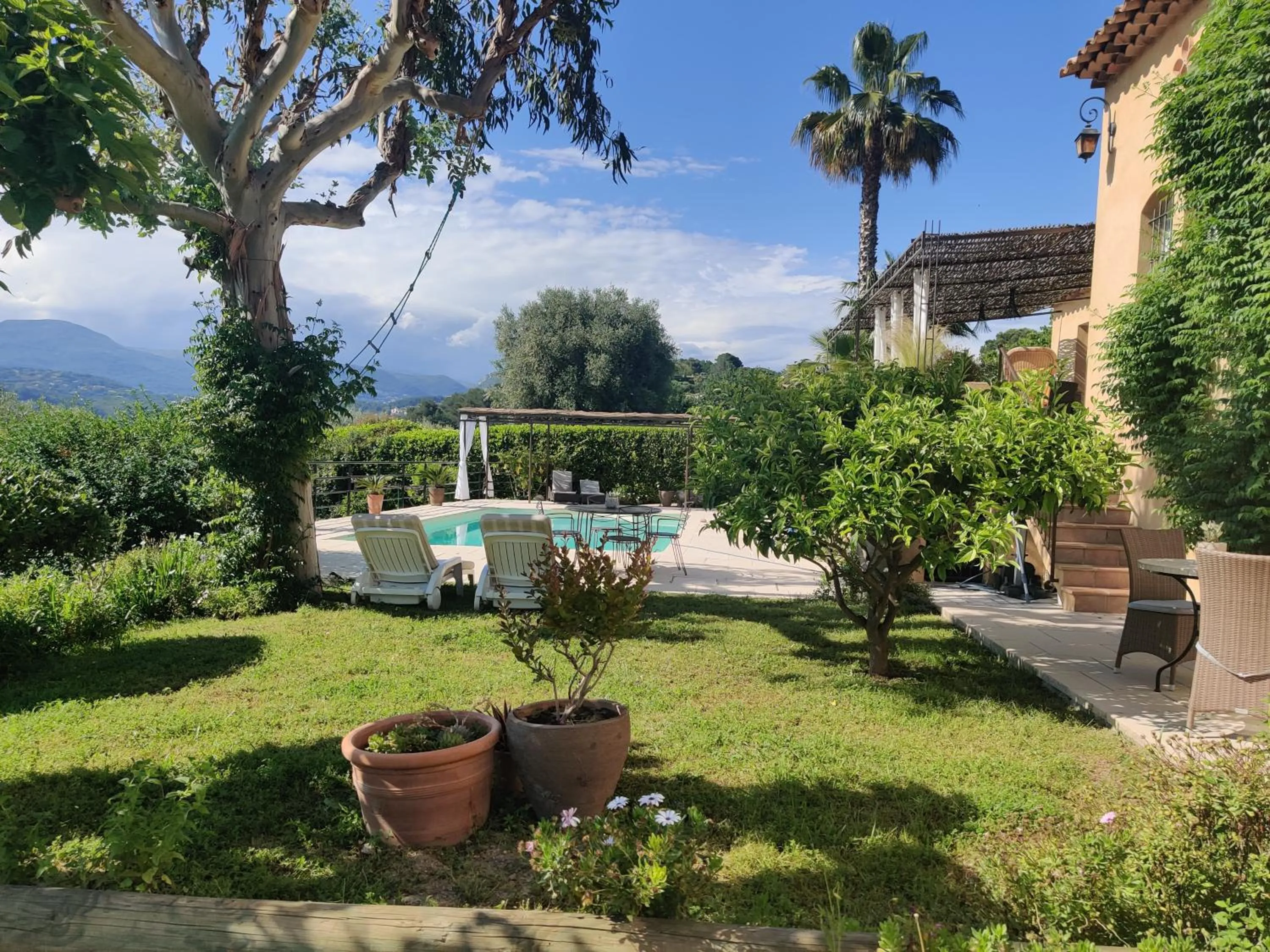 Les collines de St Paul