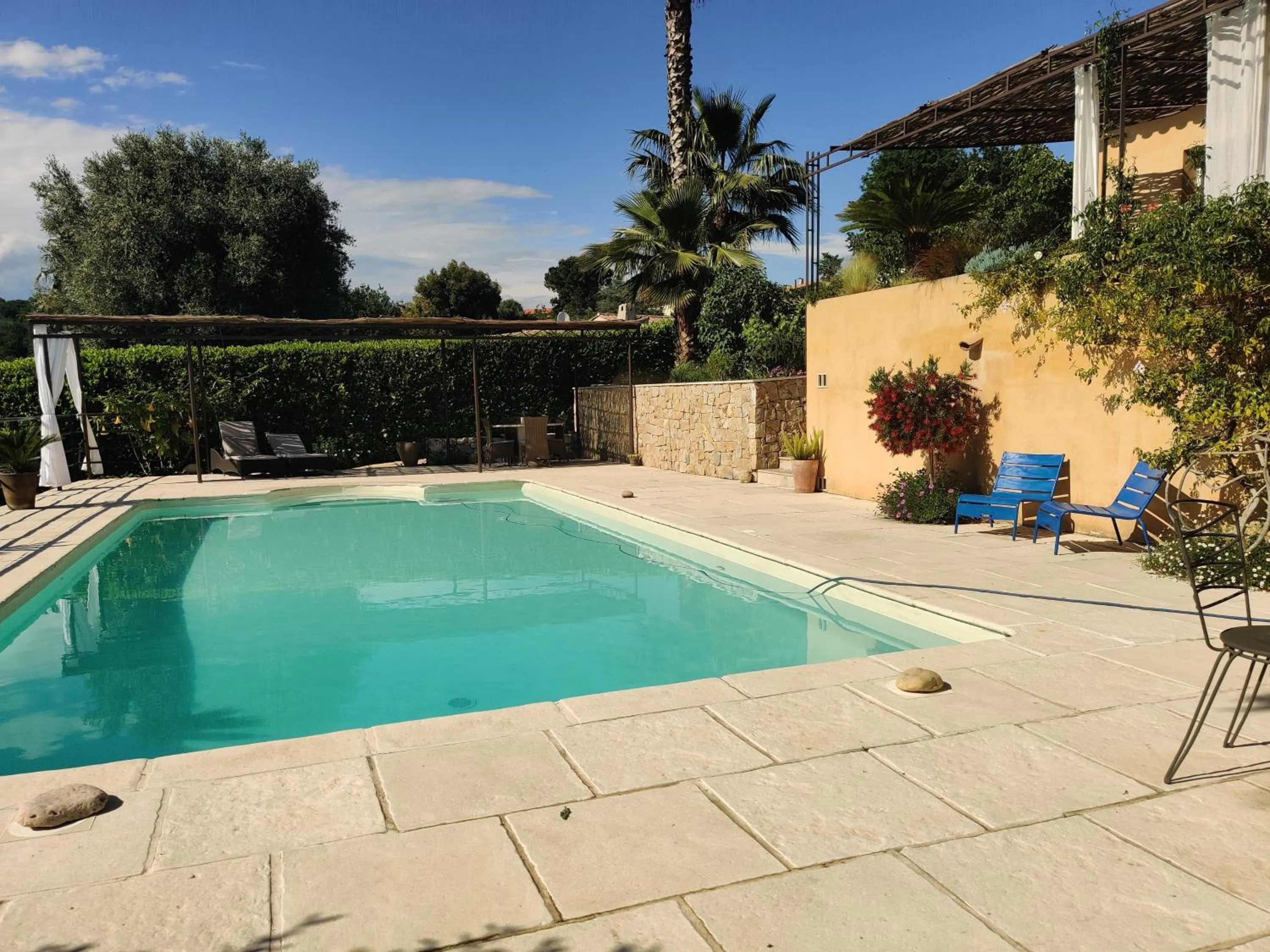 Les collines de St Paul