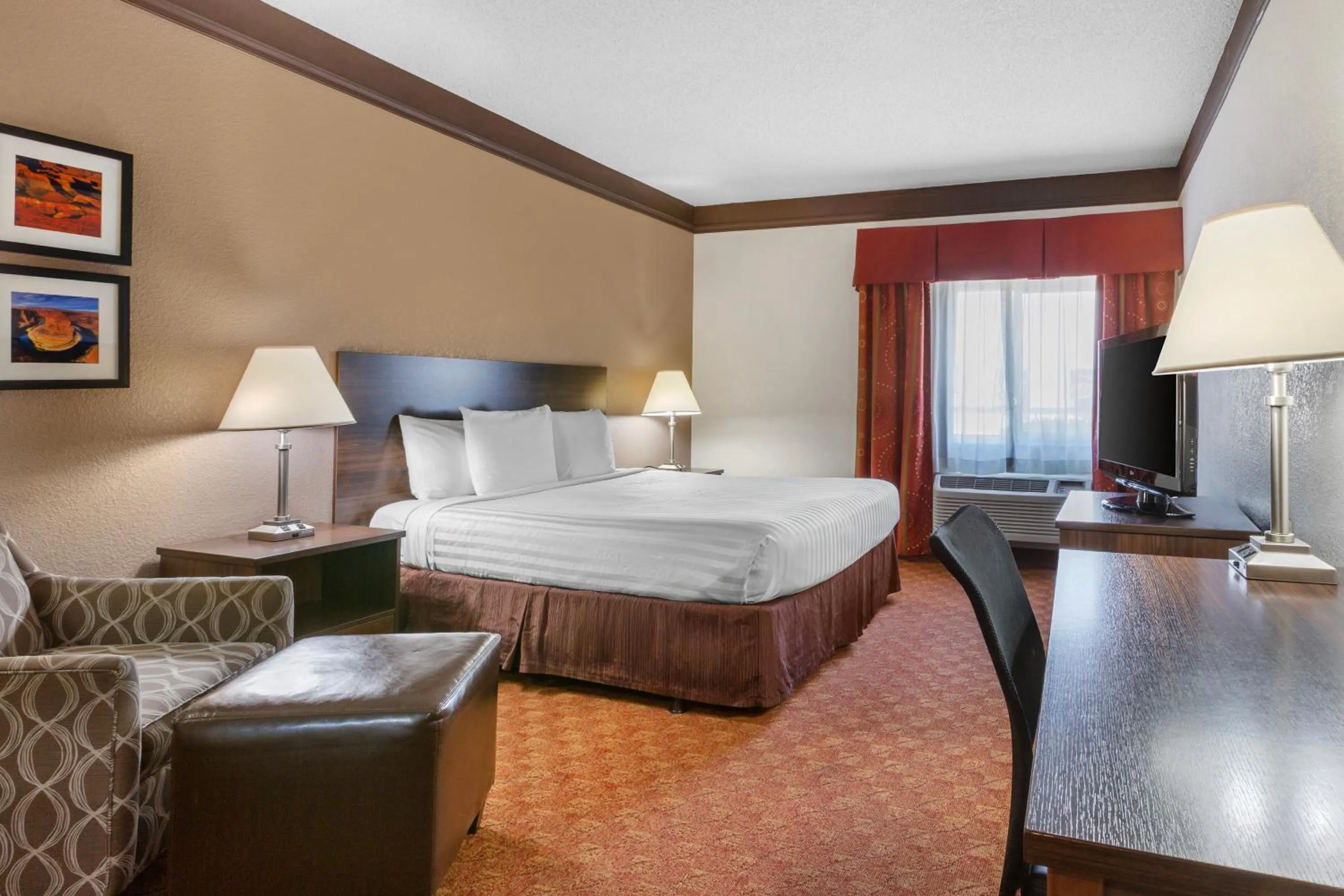 Bed in Best Western Tolleson