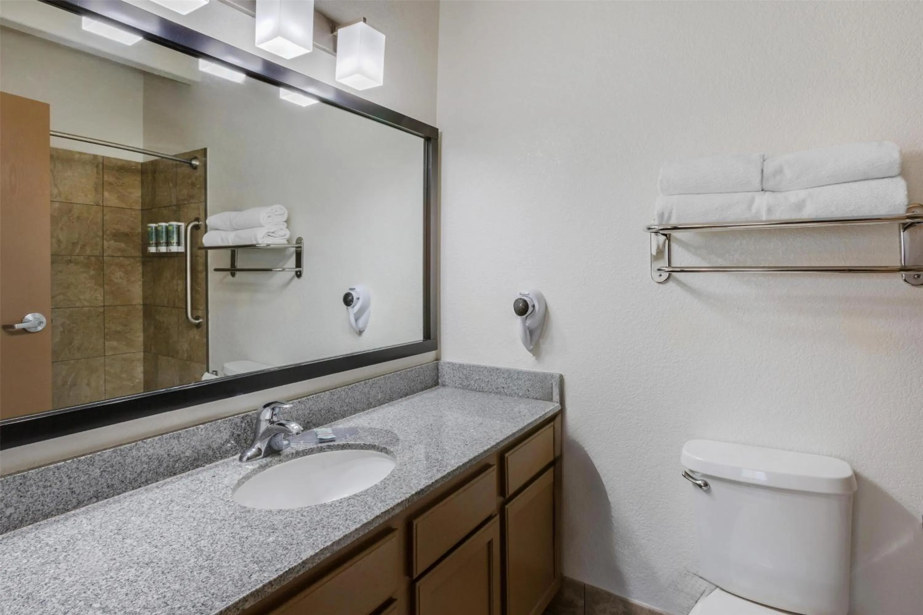 Bathroom in Best Western Tolleson