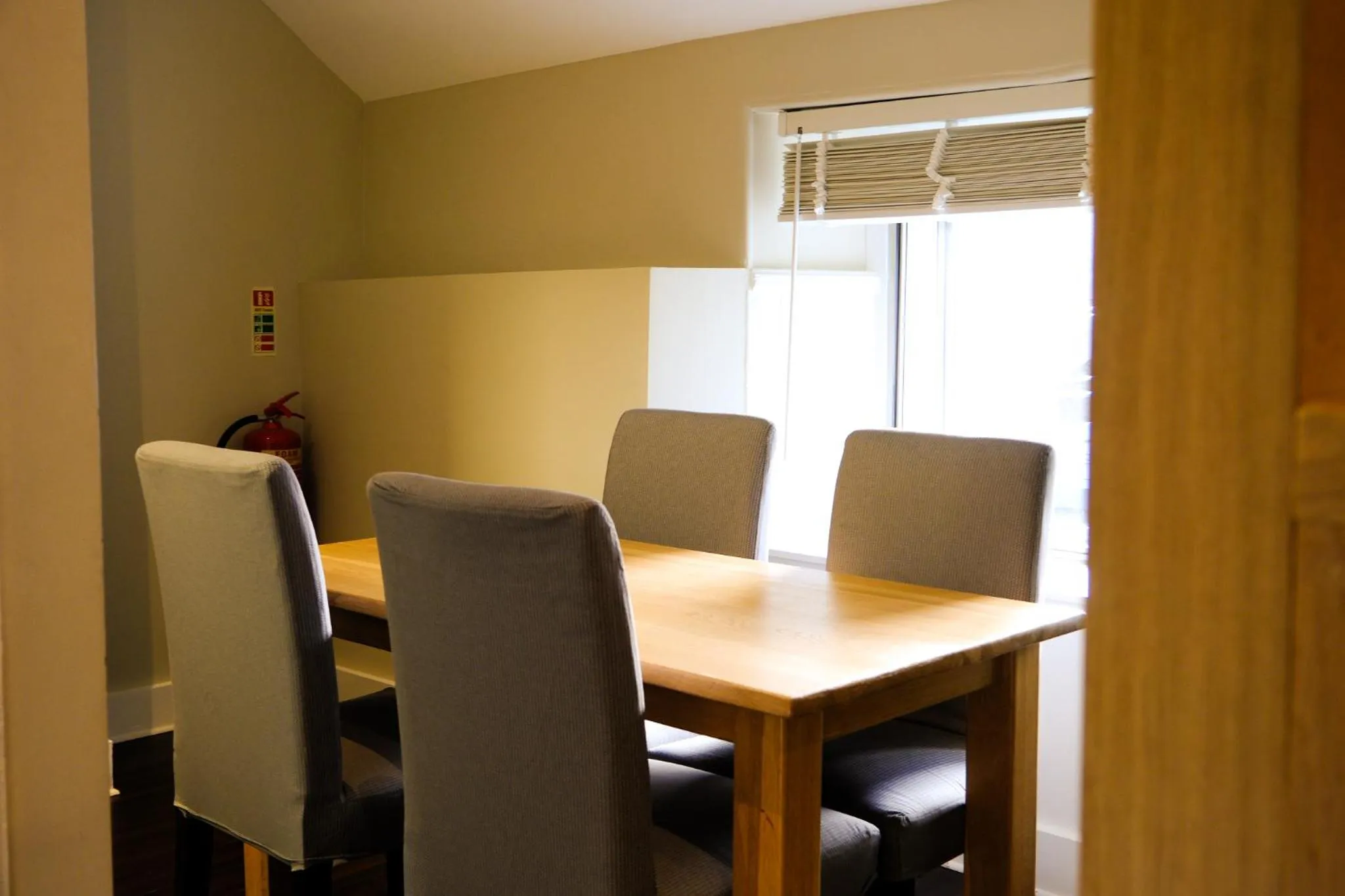 Dining area in Glen Mhor Hotel at Uile-bheist 'Brewstillery'