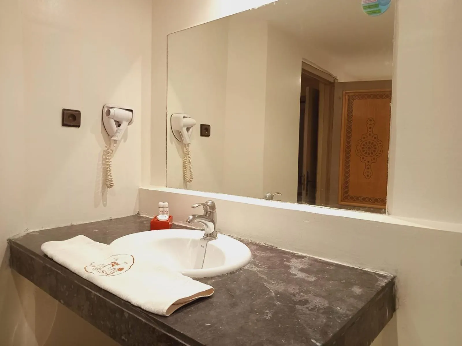 Bathroom in Erfoud Palace