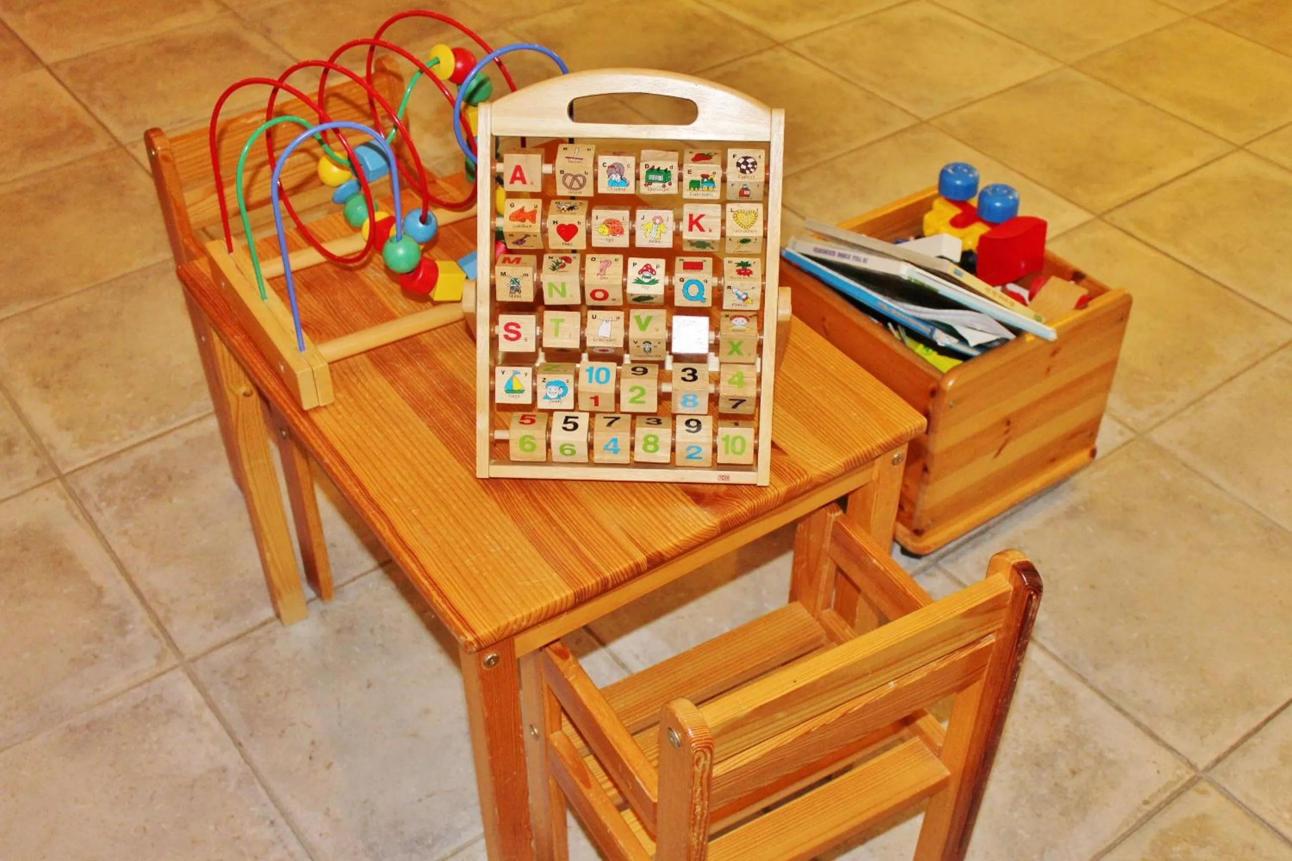 Restaurant/places to eat in Hotel Alsterquelle 24h Check-in, Free Parking and WiFi