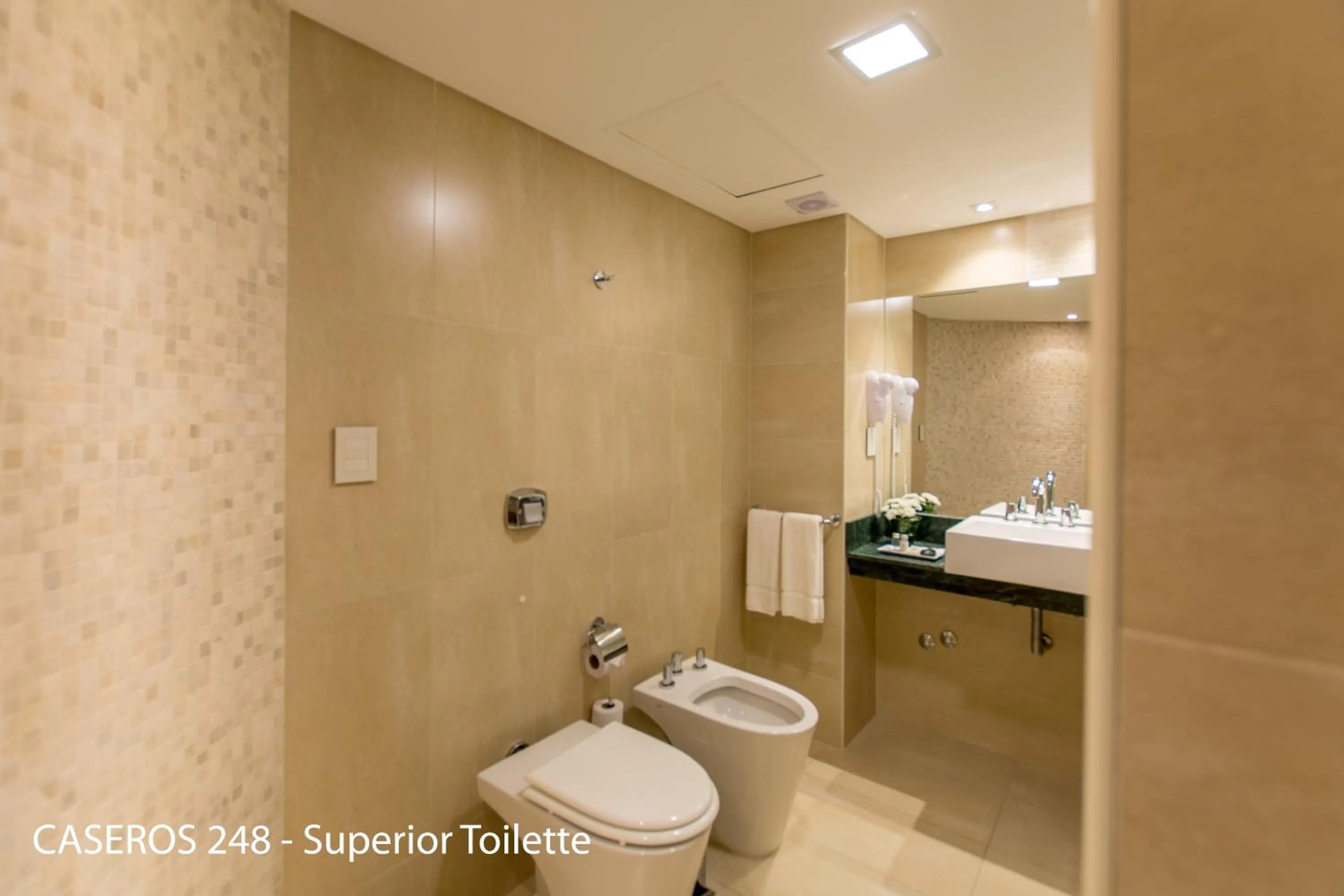Bathroom in Caseros 248 Hotel