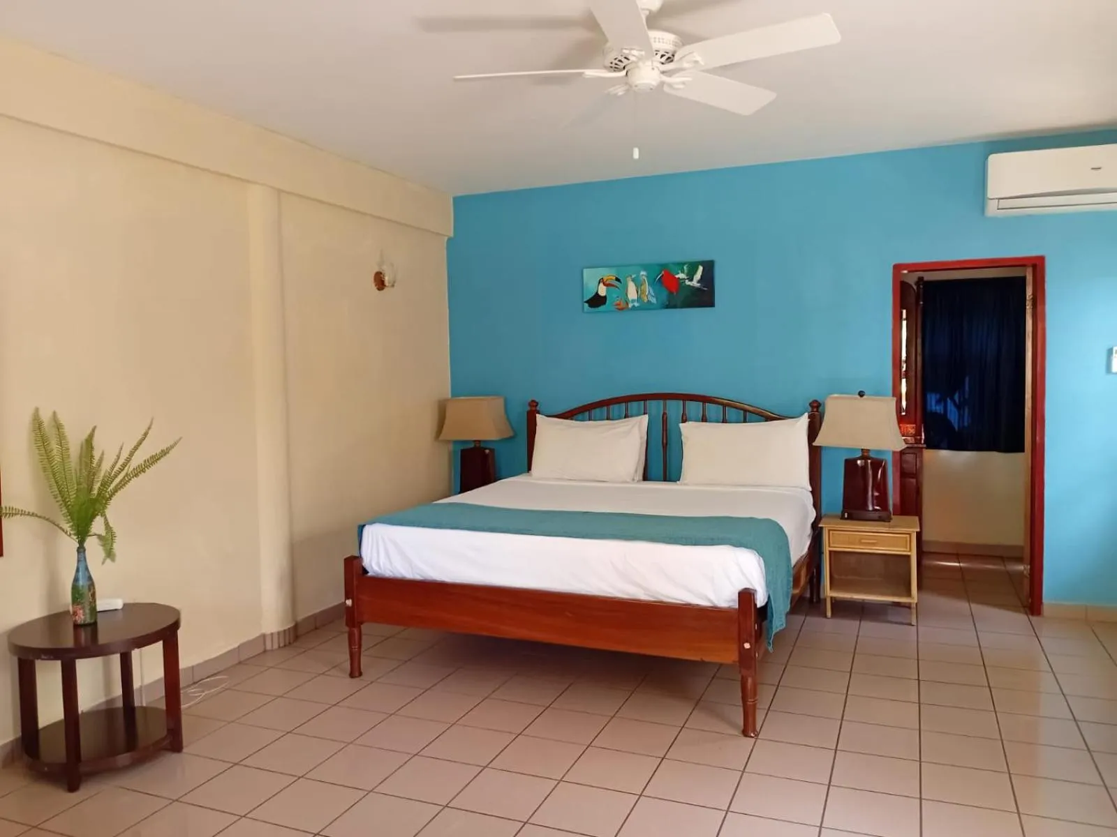 Bedroom, Bed in Black Orchid Resort