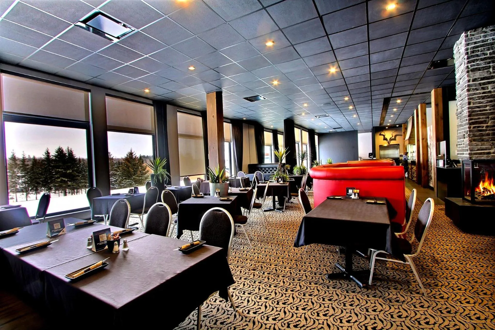 Restaurant/places to eat in La cache à Maxime