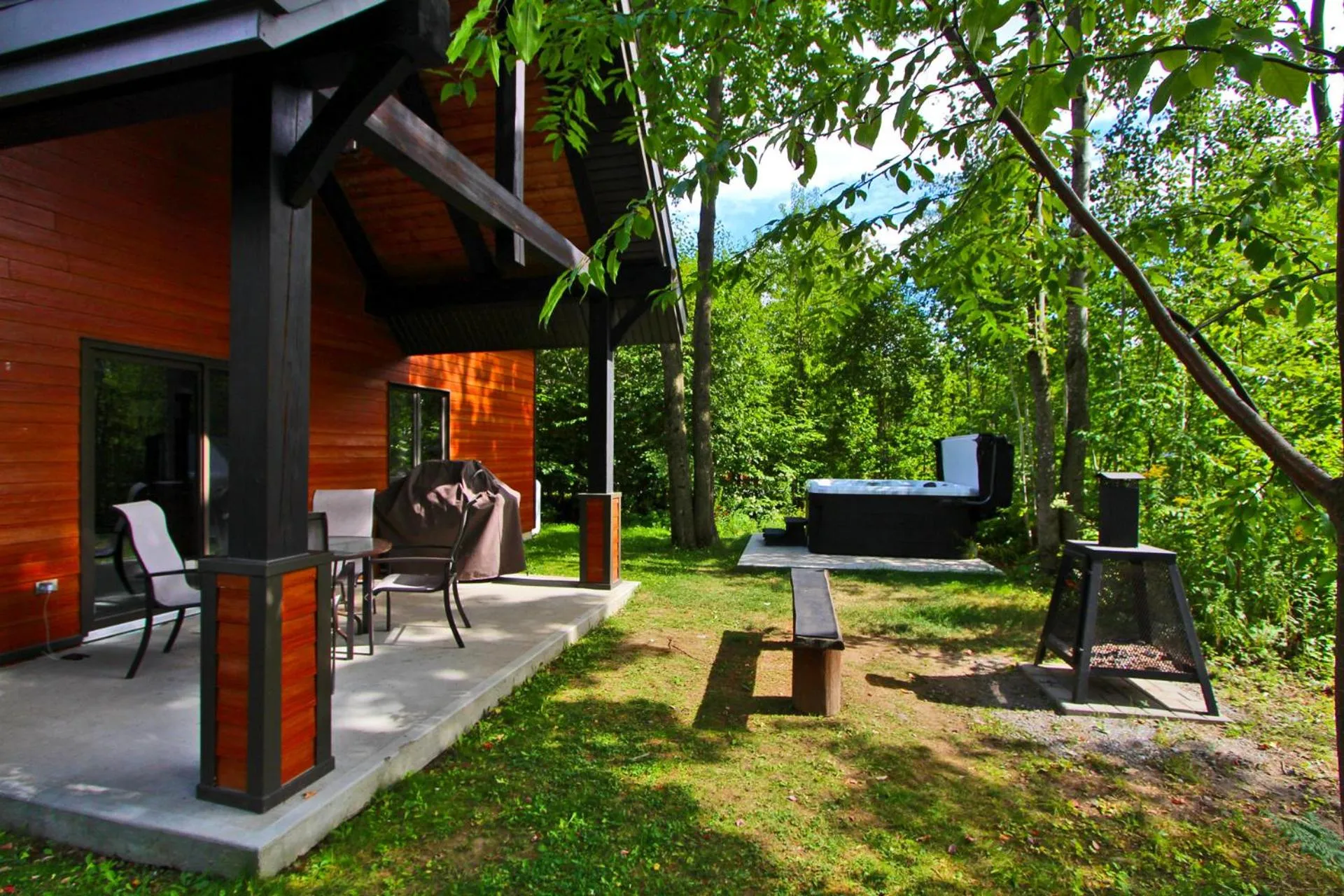 View (from property/room) in La cache à Maxime