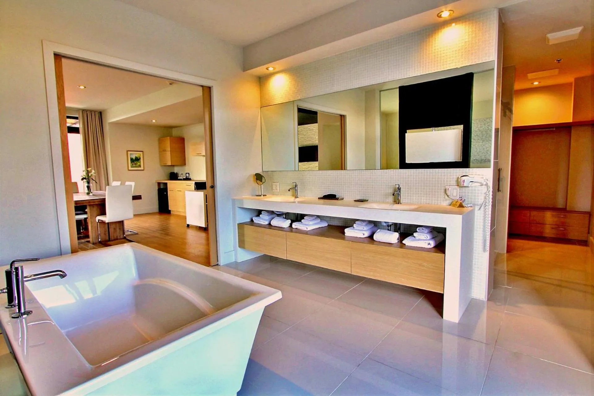 Bathroom in La cache à Maxime