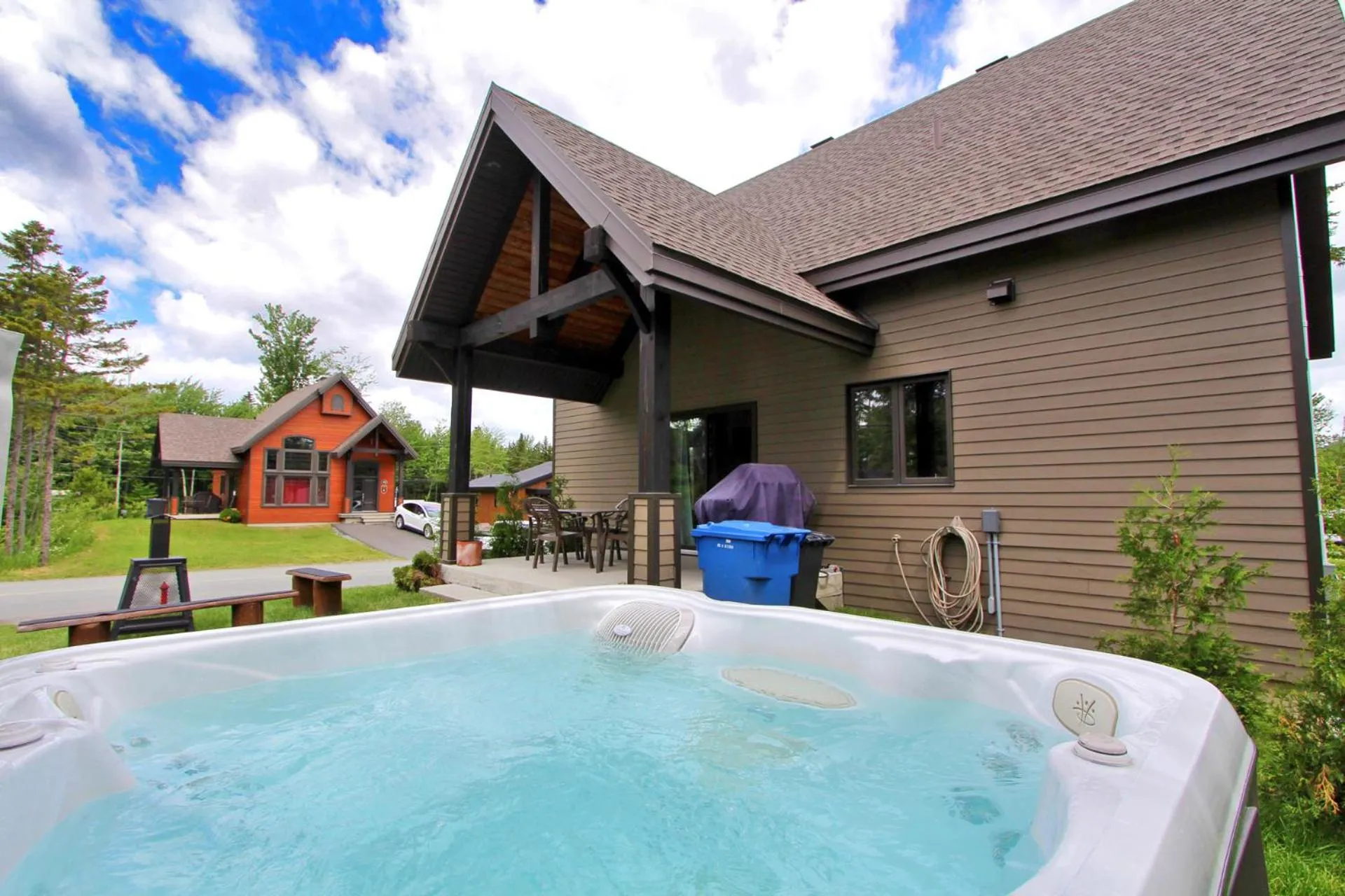 View (from property/room) in La cache à Maxime