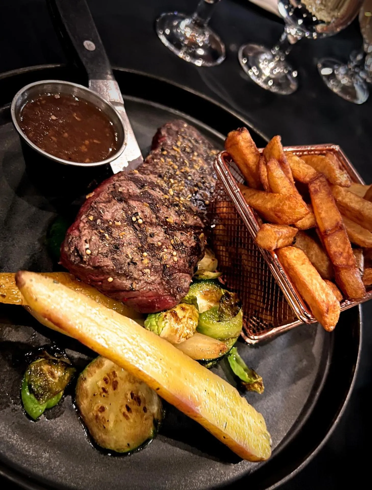 Restaurant/places to eat in La cache à Maxime