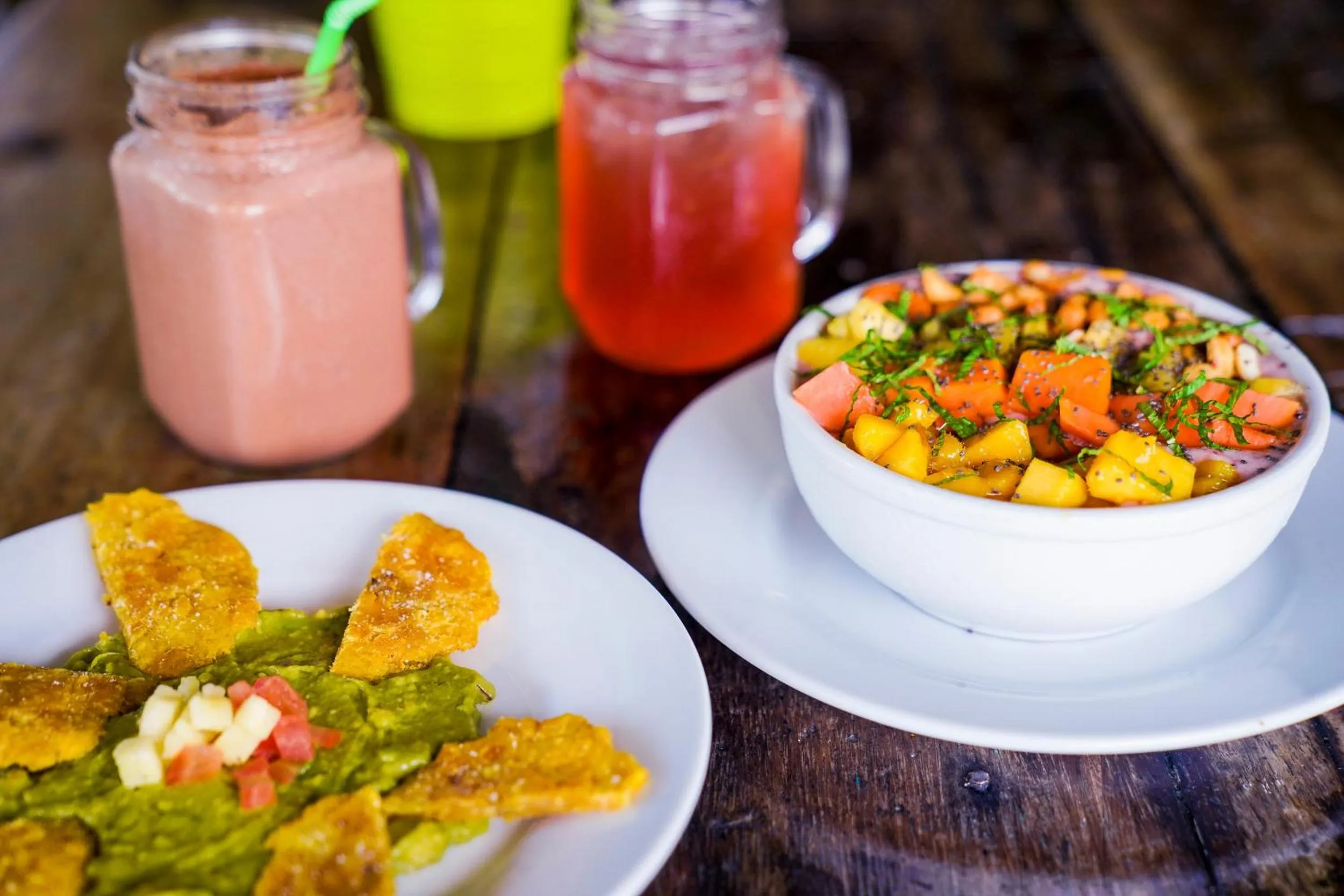 Food and drinks in Nílu Cancun Zona Hotelera by Selina