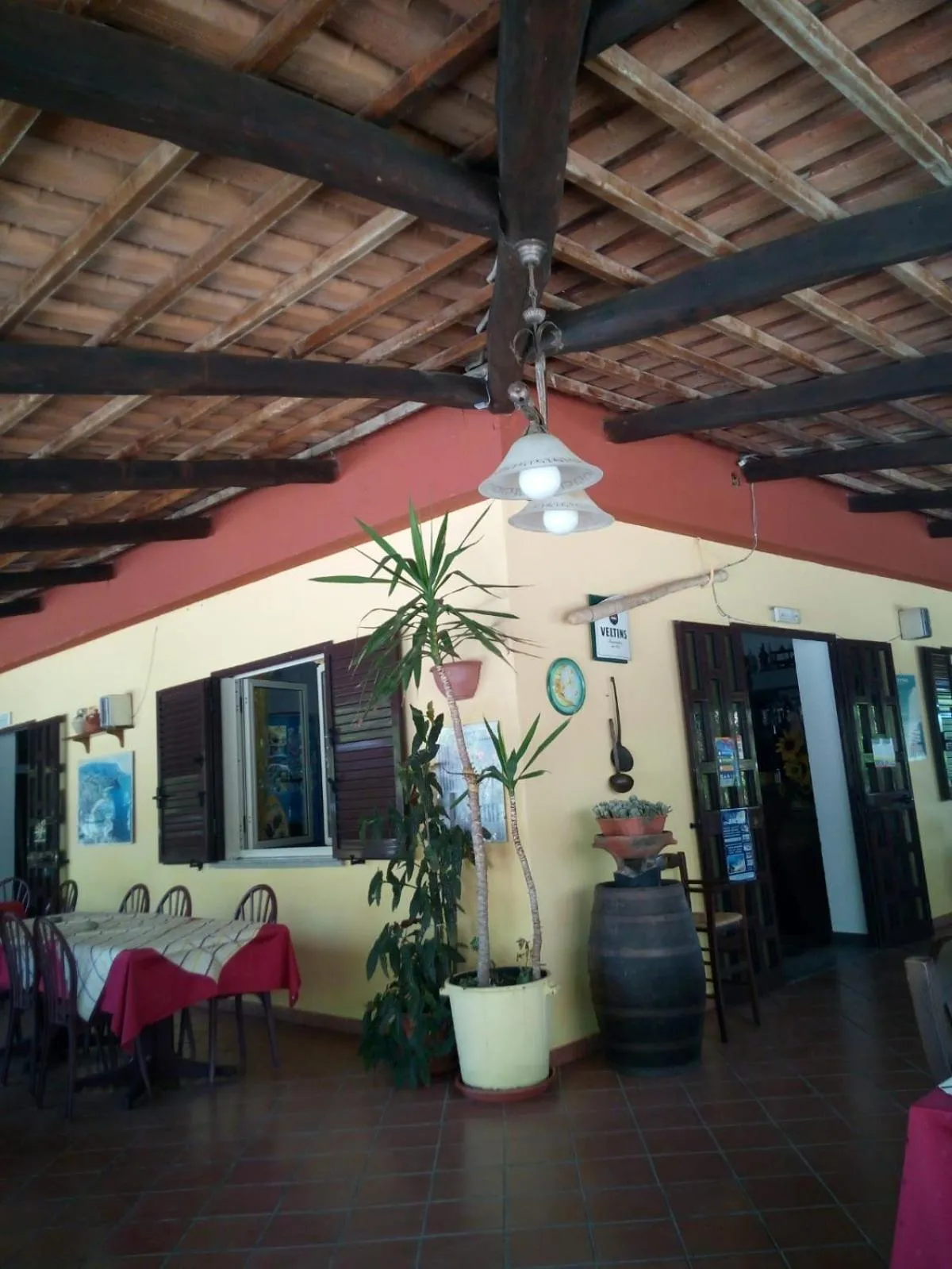 Restaurant/places to eat in Europa rooms and restaurant