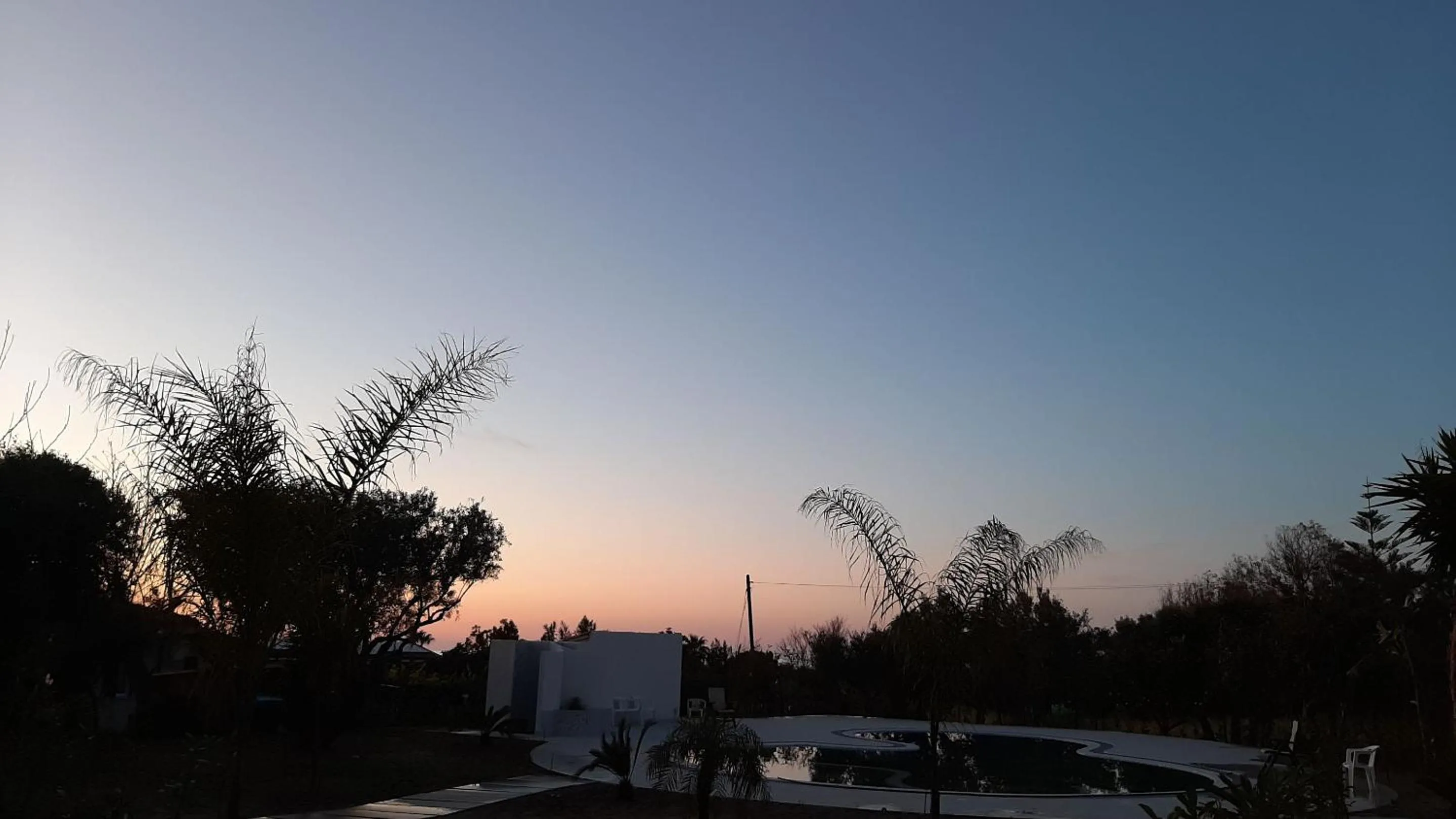 Sunset in Europa rooms and restaurant
