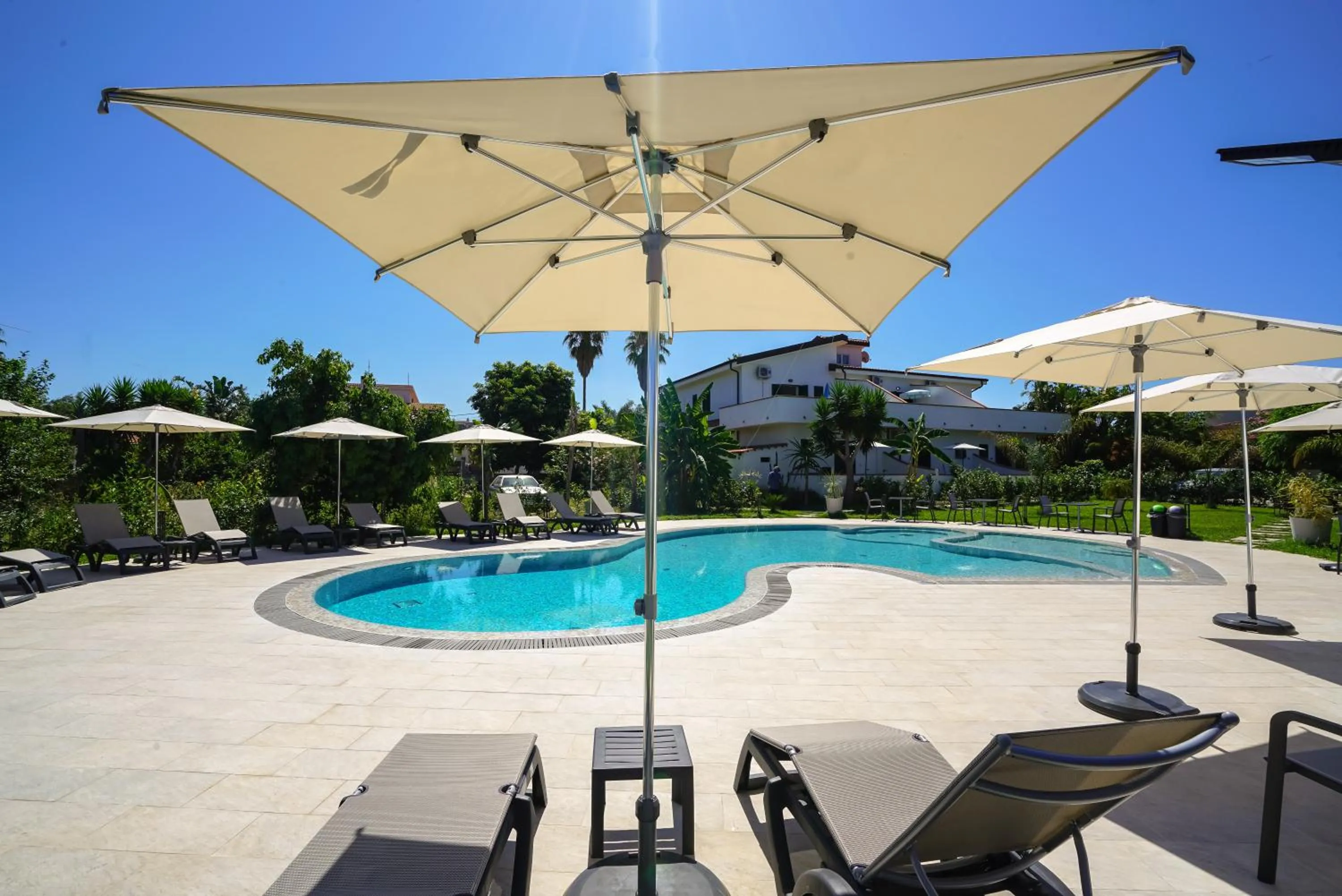Swimming pool in Europa rooms and restaurant