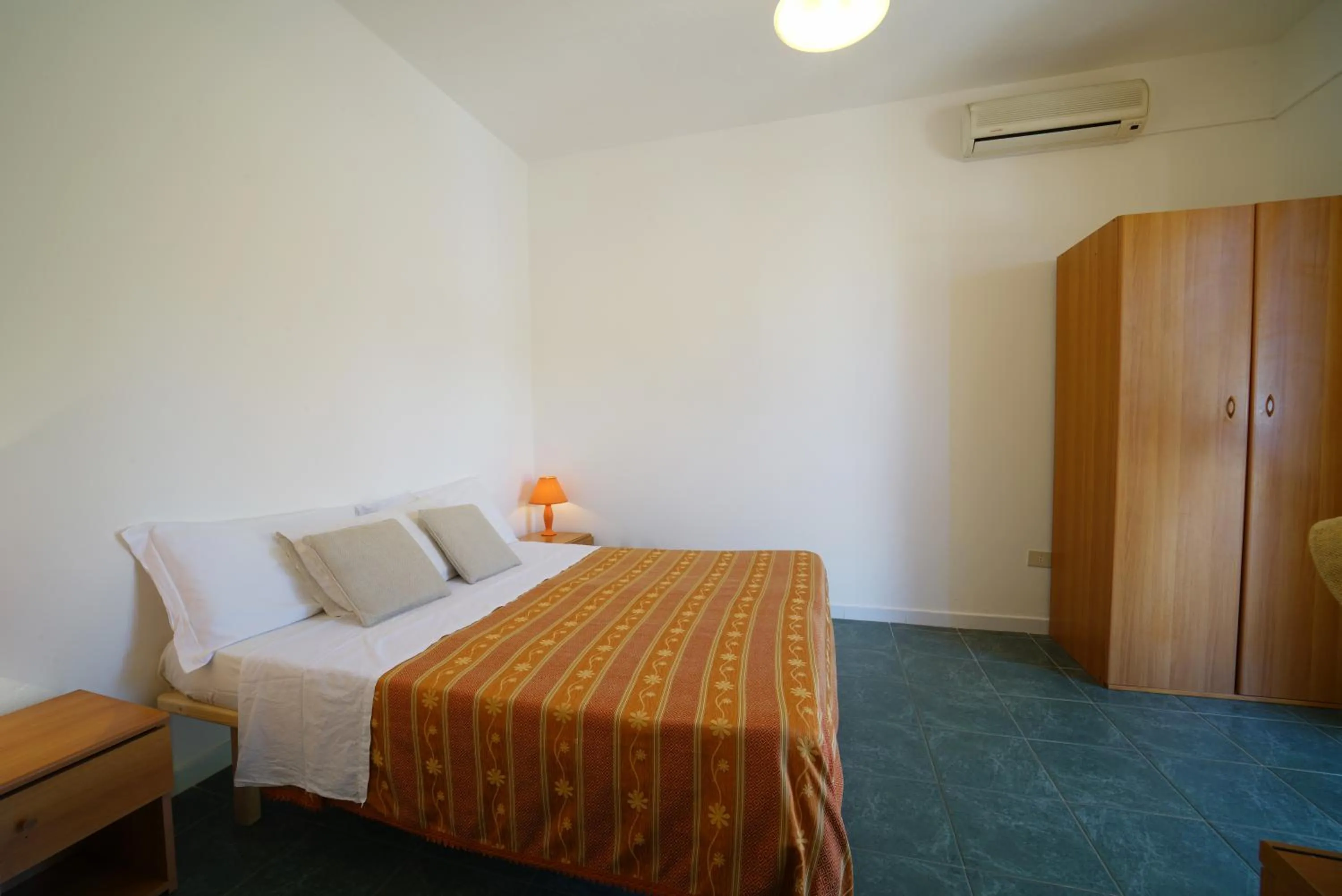 Bed in Europa rooms and restaurant