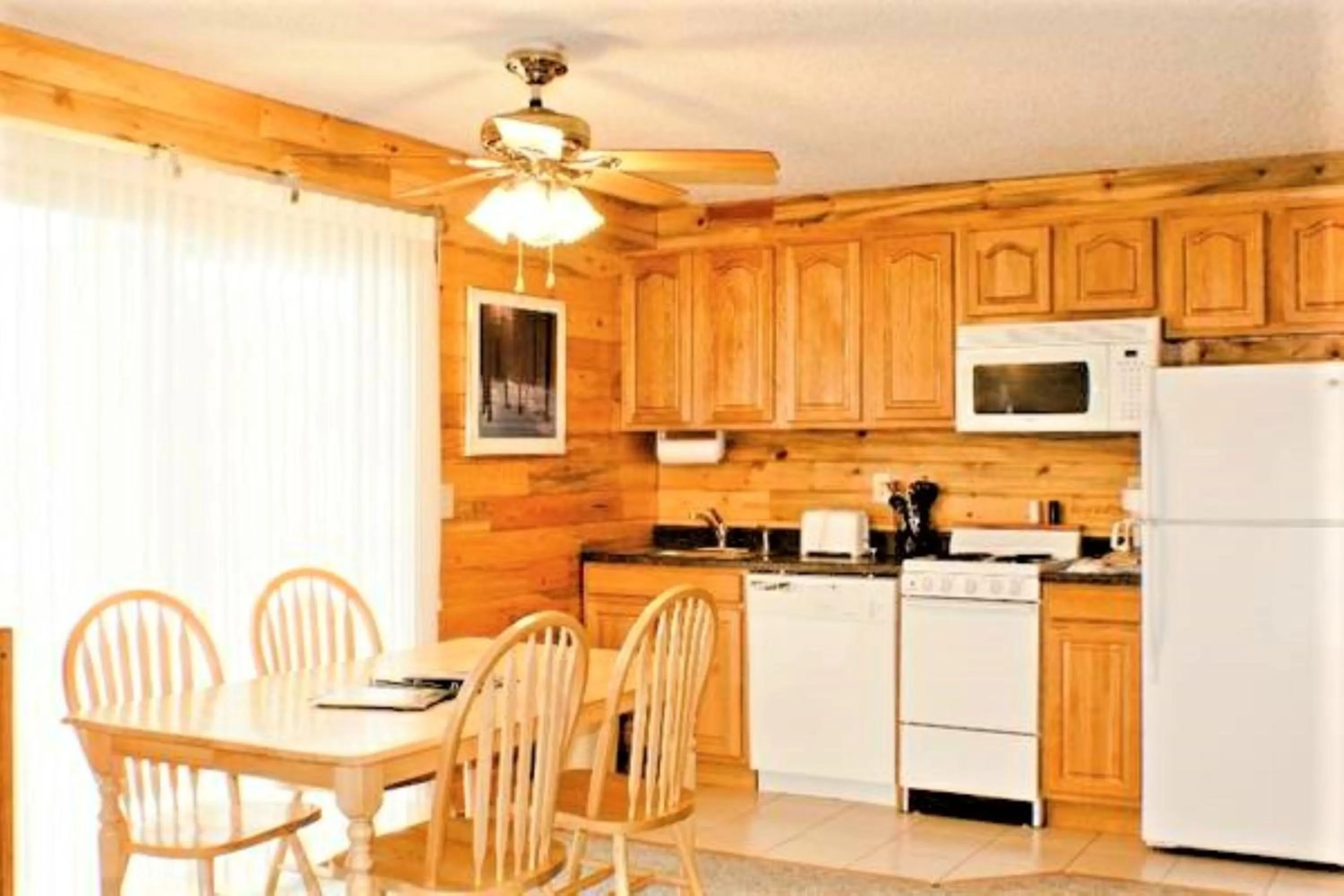 Kitchen or kitchenette in The Inn at Silvercreek