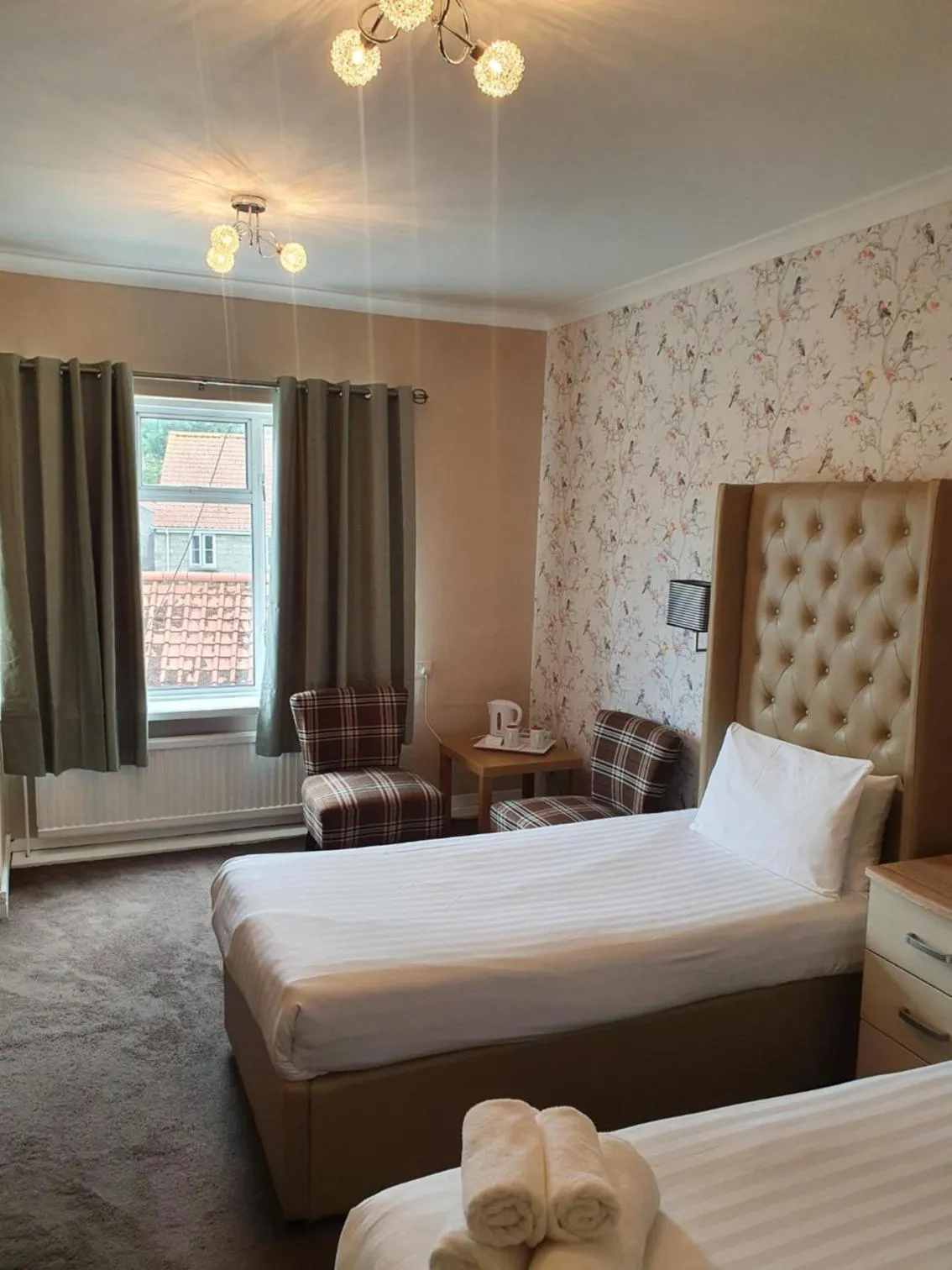 Bedroom, Bed in Wessex Hotel