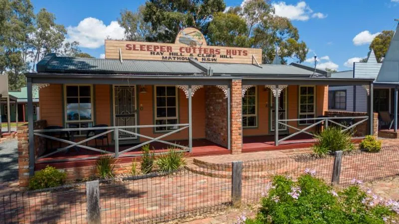 Property building in Tasman Holiday Parks - Merool on the Murray