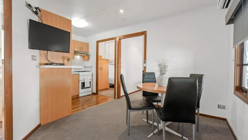 Living room in Tasman Holiday Parks - Merool on the Murray