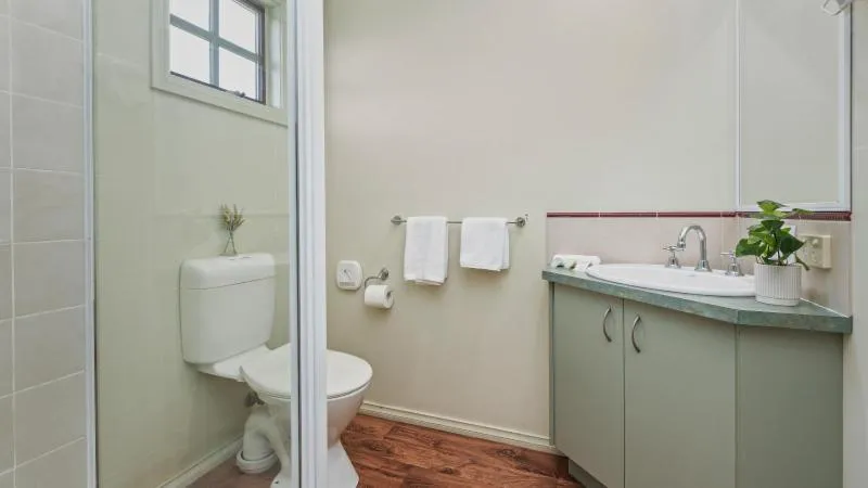 Bathroom in Tasman Holiday Parks - Merool on the Murray