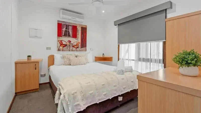 2 Bedroom Studio Inland in Tasman Holiday Parks - Merool on the Murray 2 Bedroom Studio Inland in Tasman Holiday Parks - Merool on the Murray