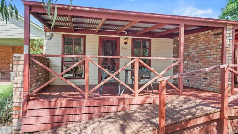 Property building in Tasman Holiday Parks - Merool on the Murray