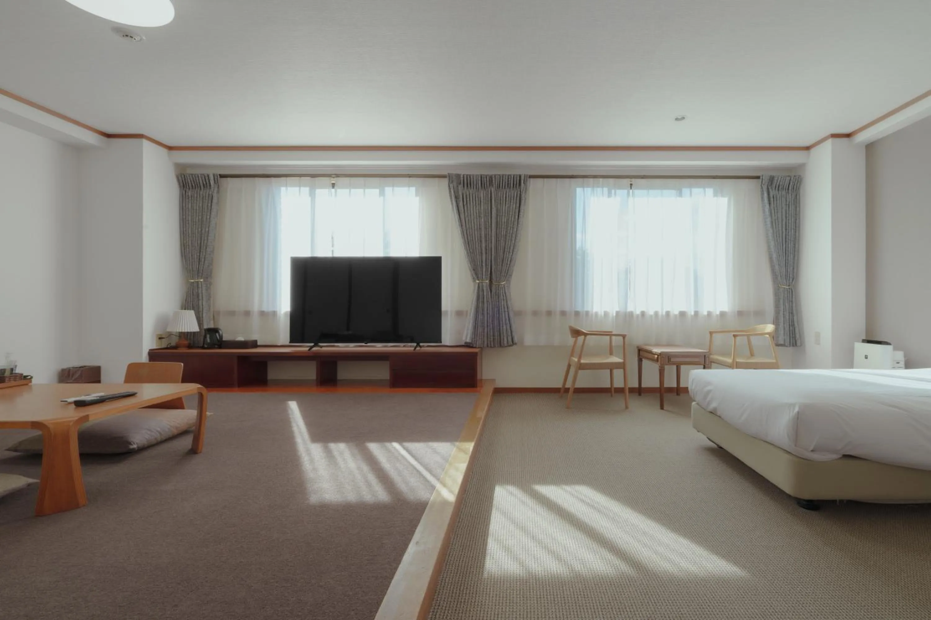 Photo of the whole room, Bed in Oarai Park Hotel