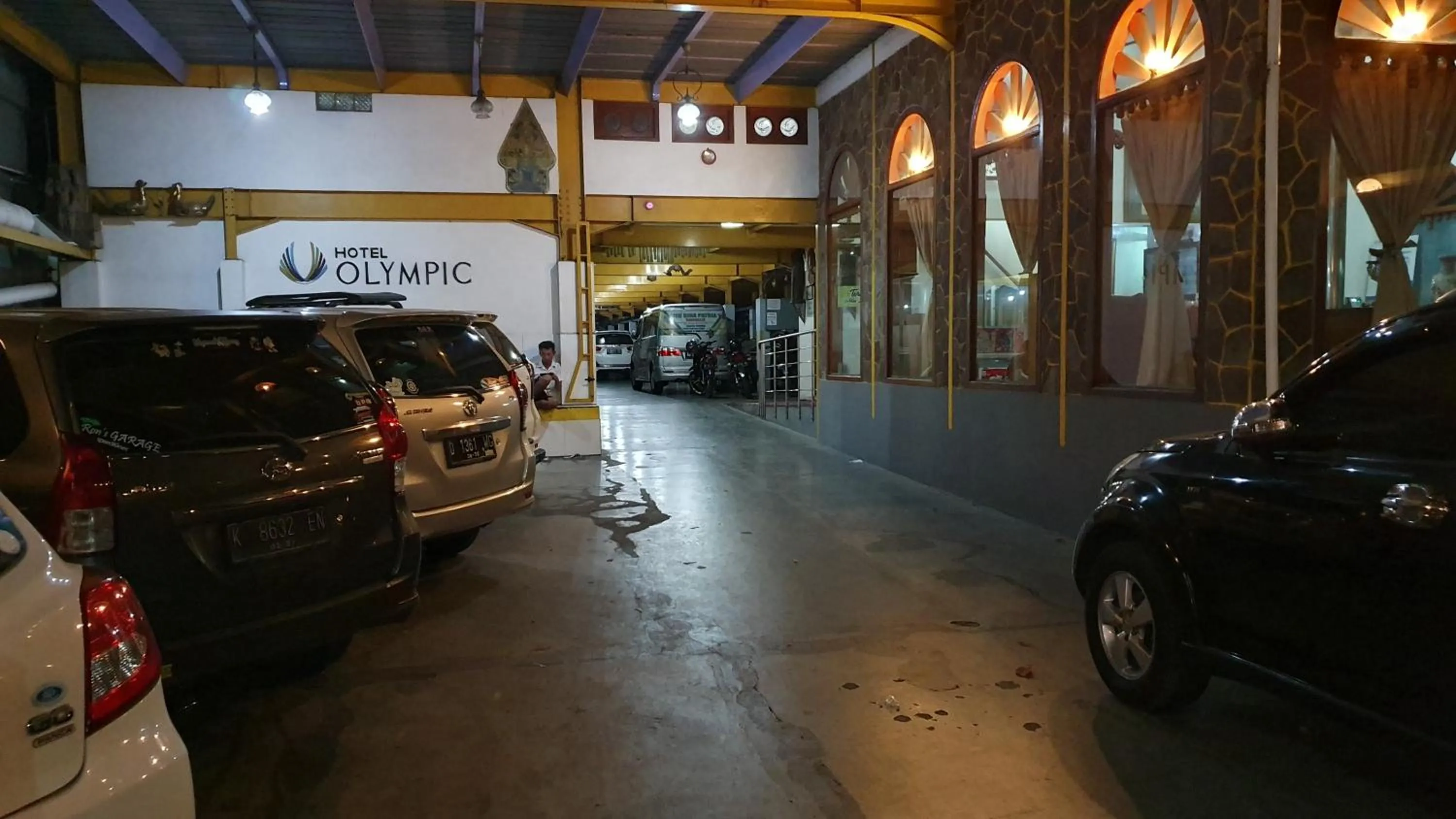 Text overlay in Hotel Olympic Semarang