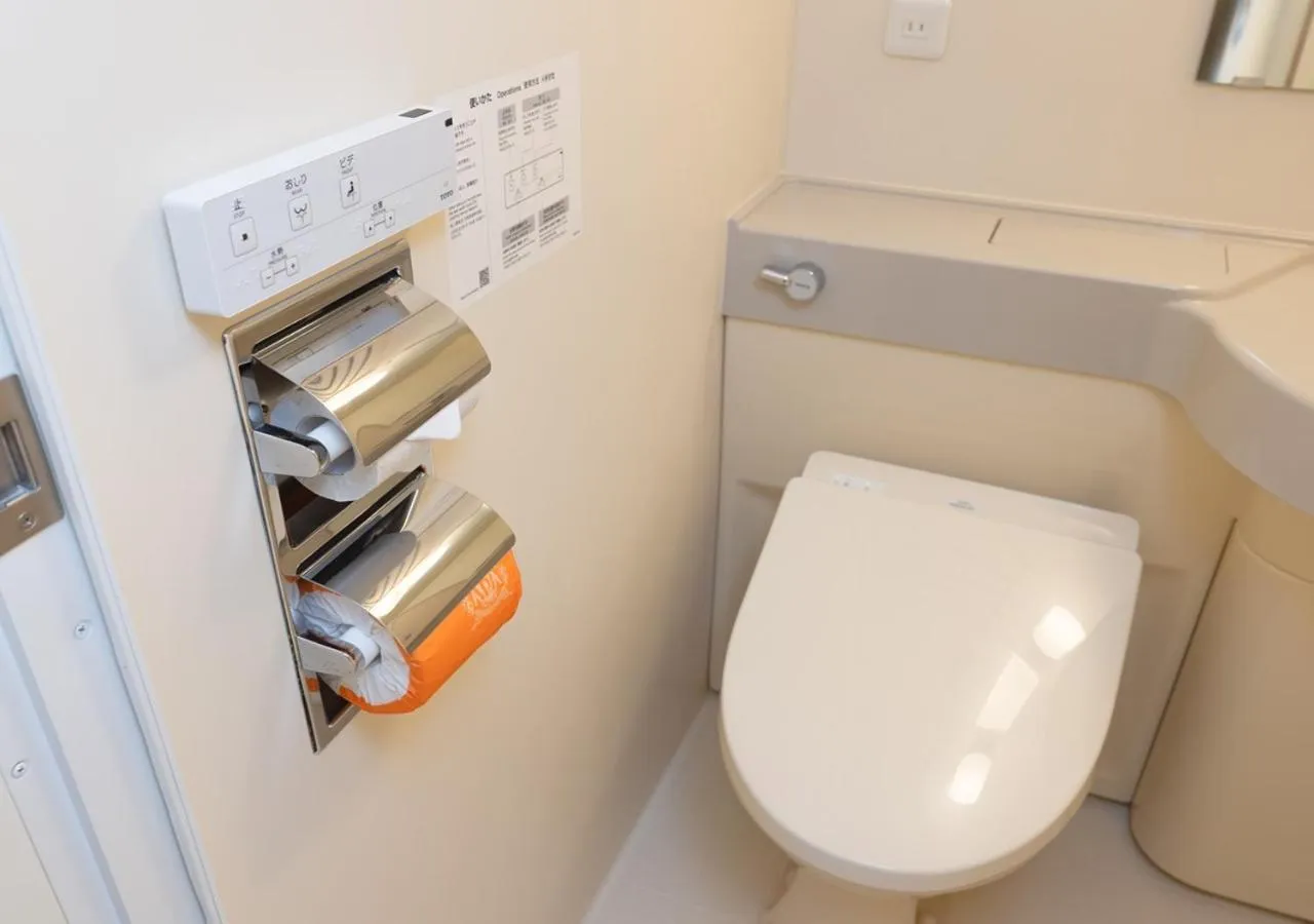 Toilet in APA Hotel Sendai Eki Itsutsubashi