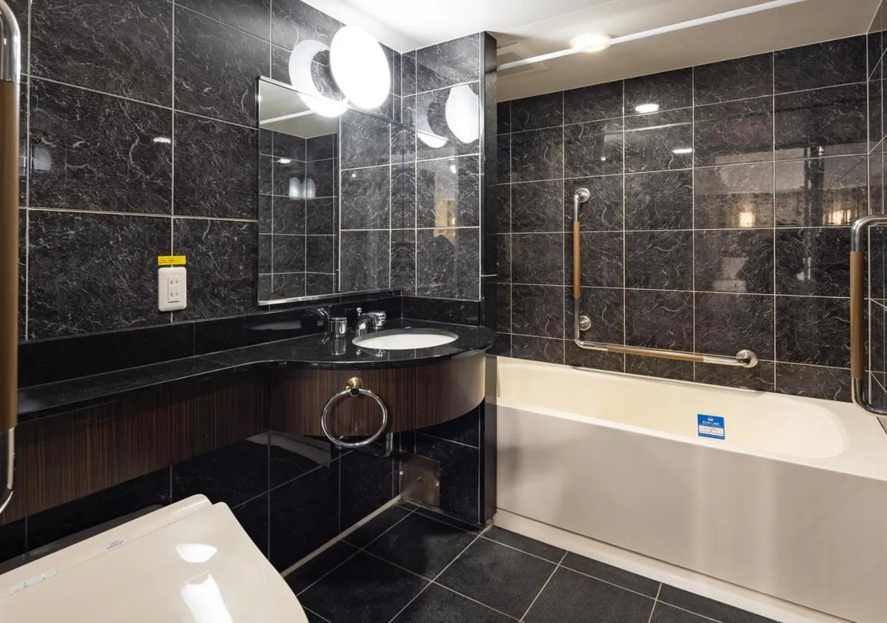 Shower in APA Hotel Sendai Eki Itsutsubashi