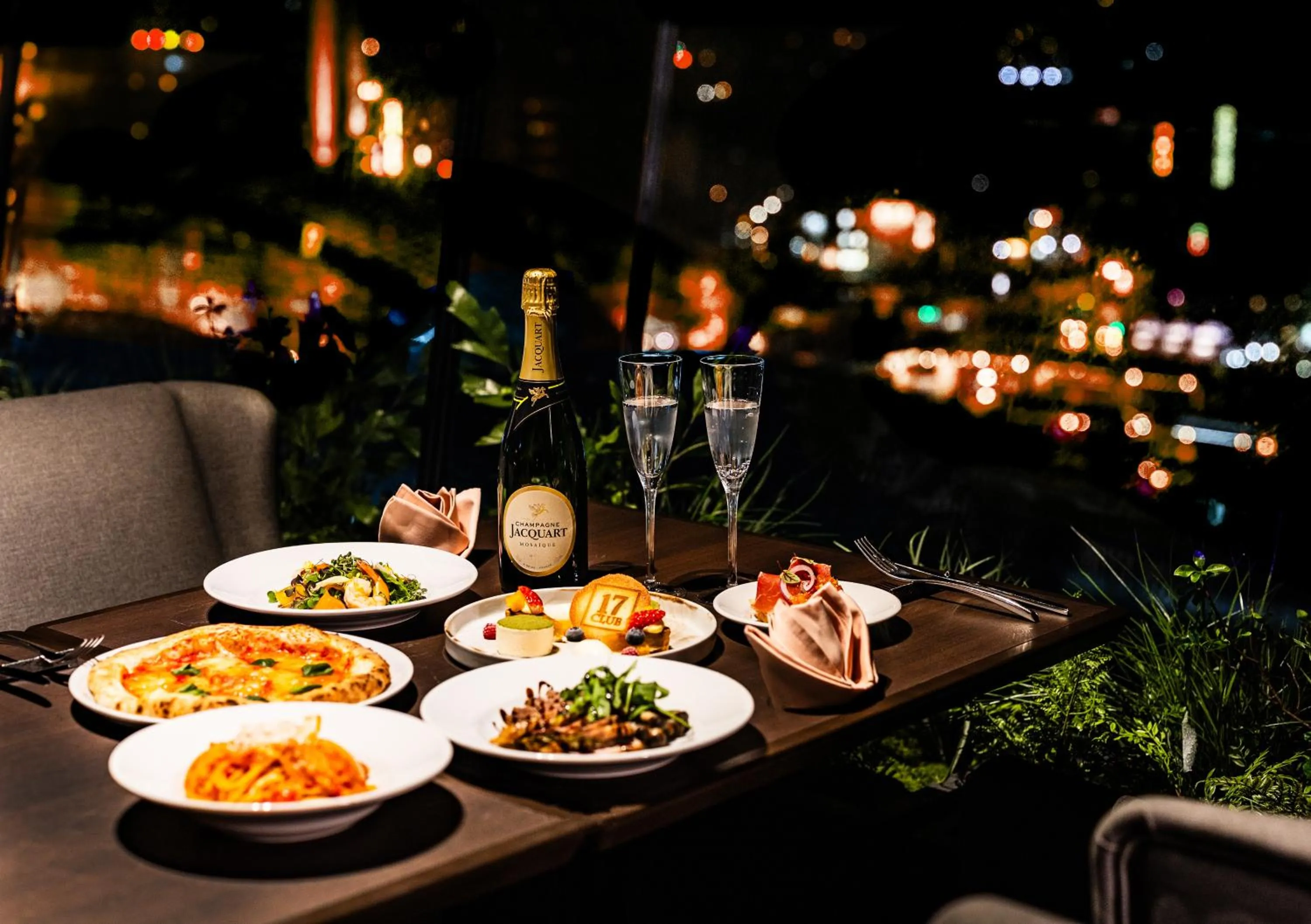 Restaurant/places to eat in APA Hotel Kanazawa Ekimae