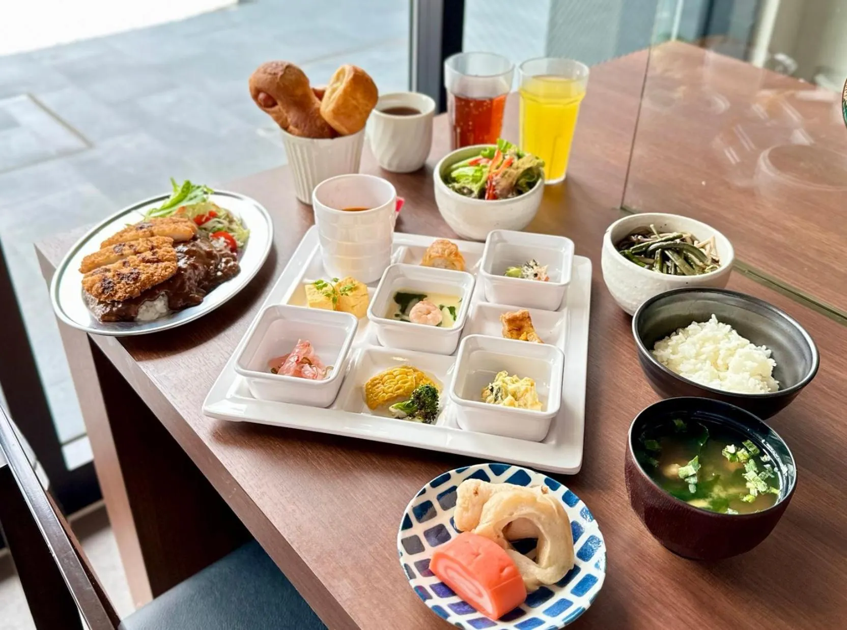 Restaurant/places to eat in APA Hotel Kanazawa Chuo