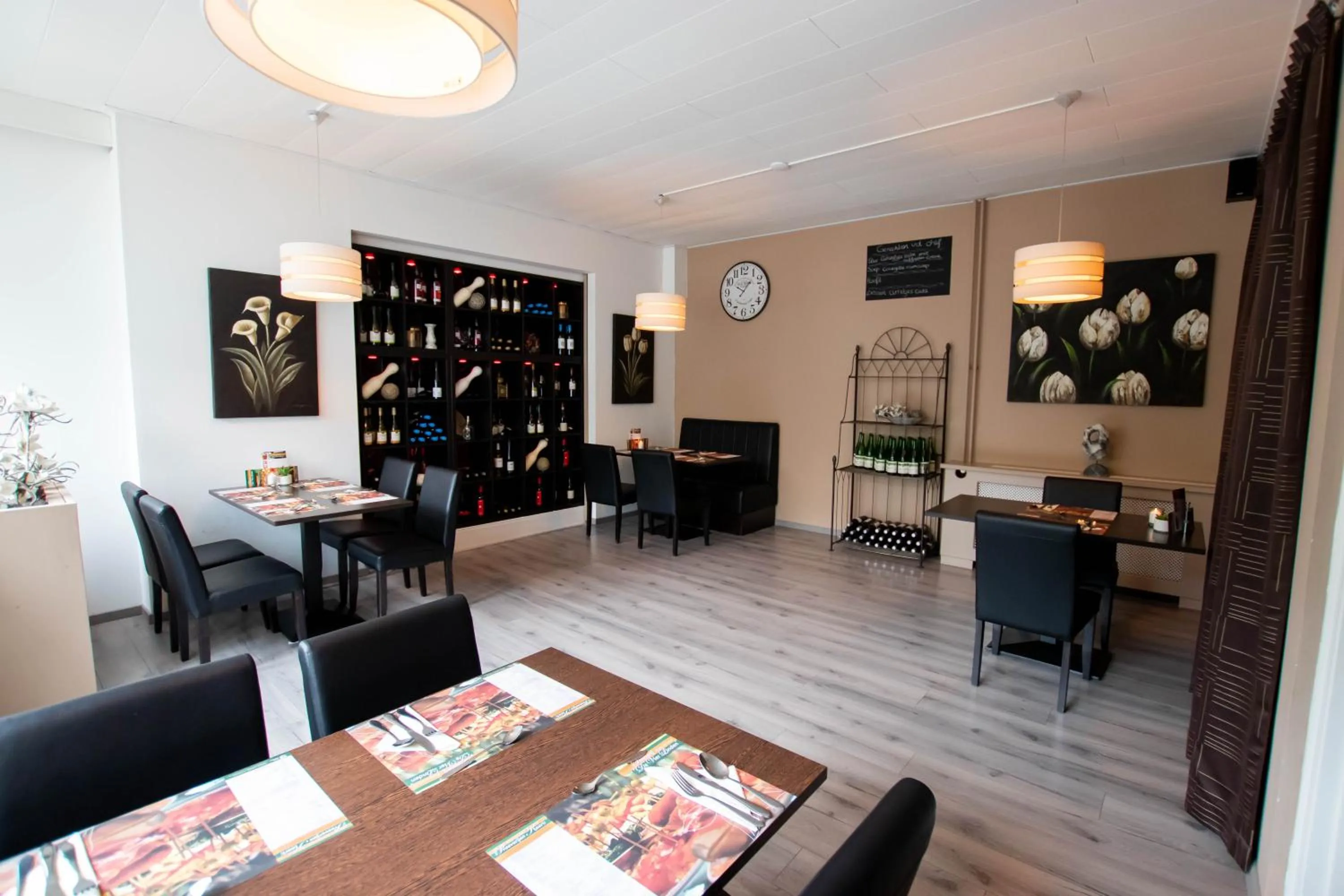 Restaurant/places to eat in De Vier Linden