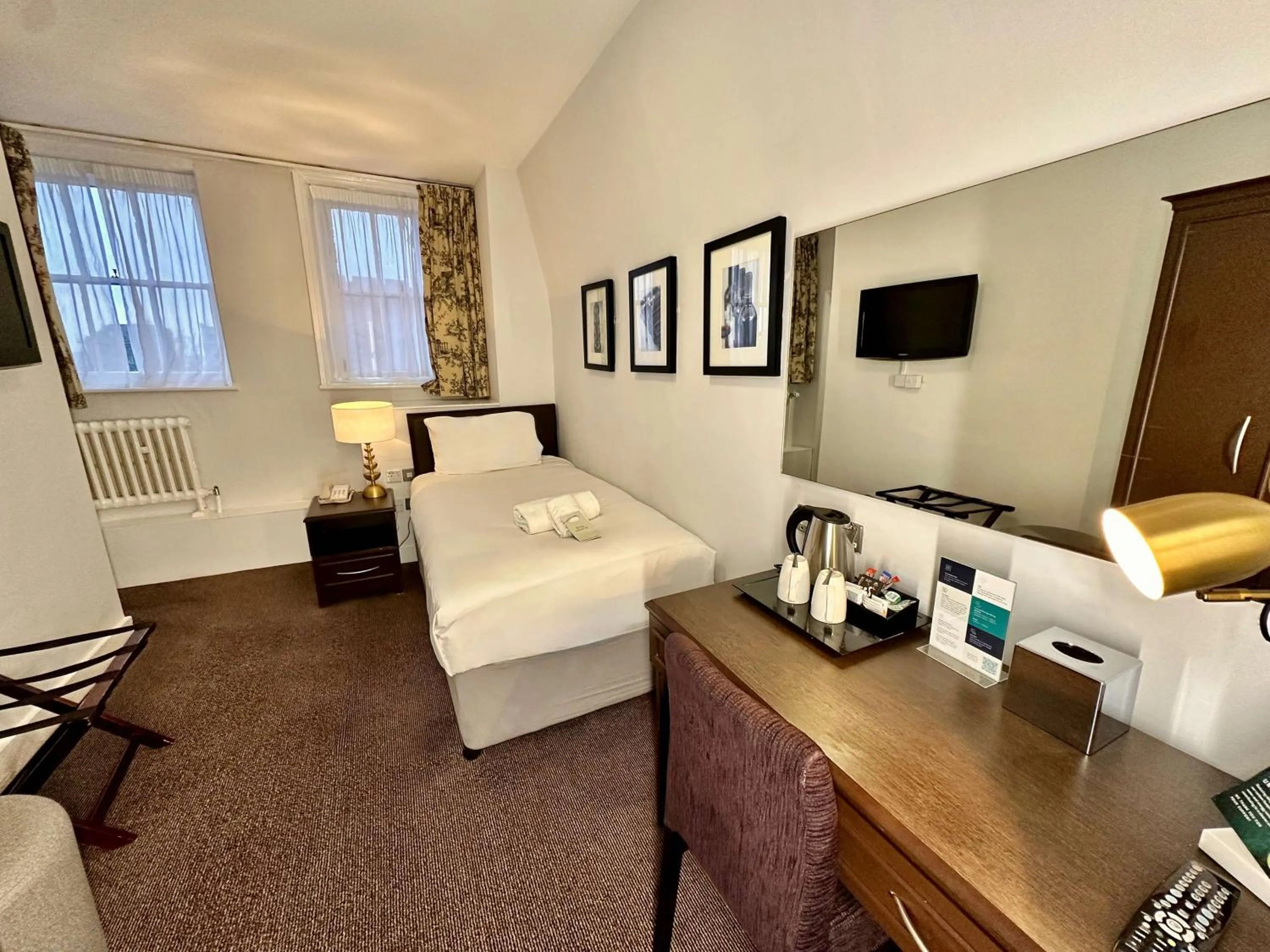 Bedroom, Bed in Carlisle Station Hotel, Sure Hotel Collection by BW