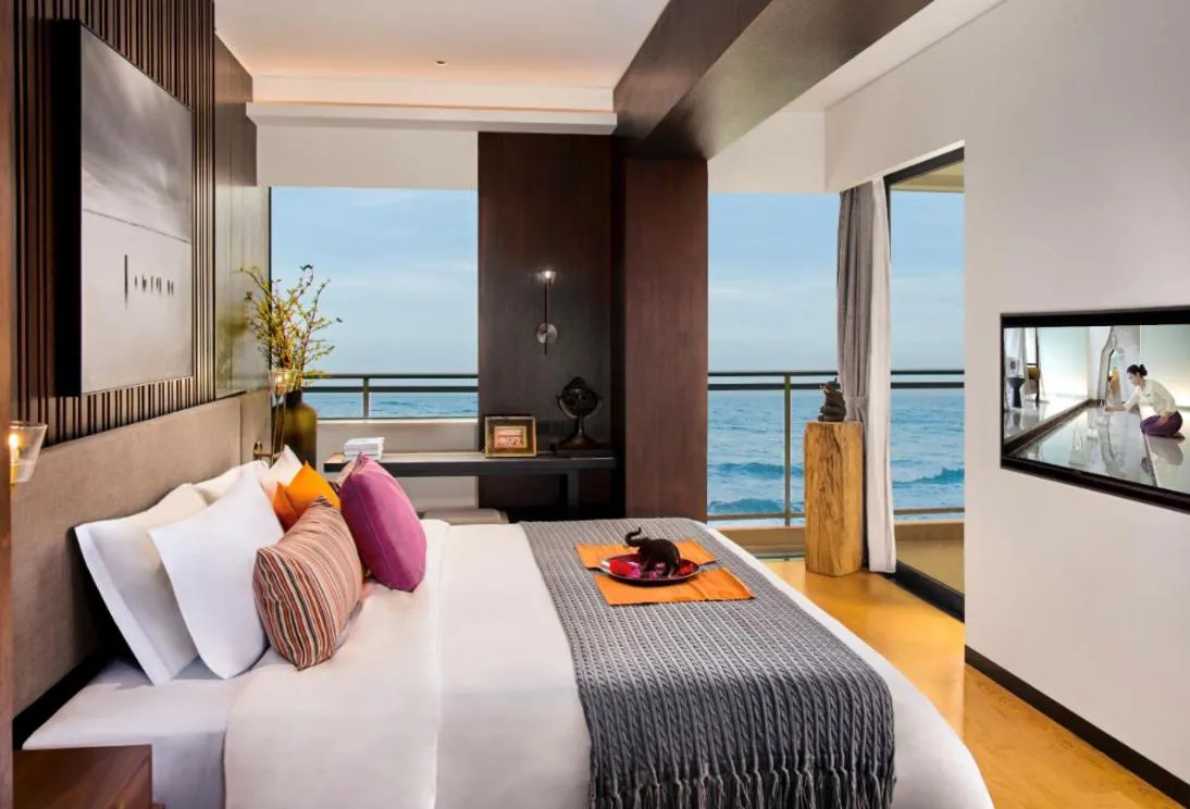 Bed in Dusit Thani Shuangyue Bay Resort Huizhou