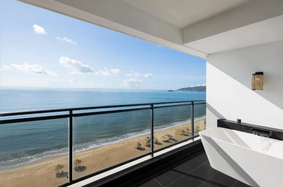 Dusit Thani Shuangyue Bay Resort Huizhou