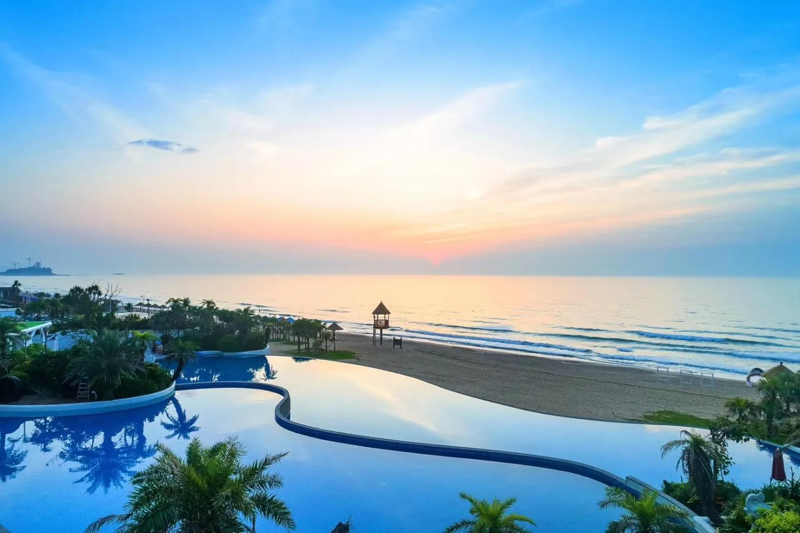 Dusit Thani Shuangyue Bay Resort Huizhou