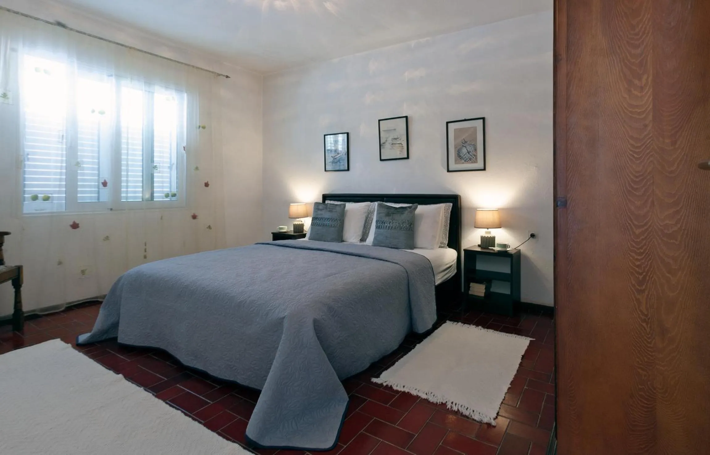 Josephine Apartment