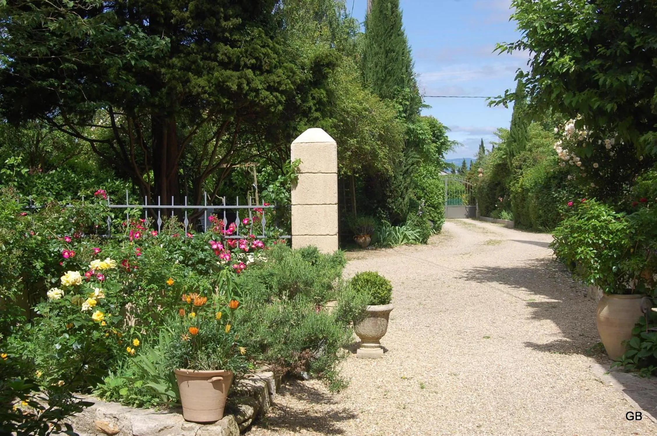 Facade/entrance in Le Mas des Clots