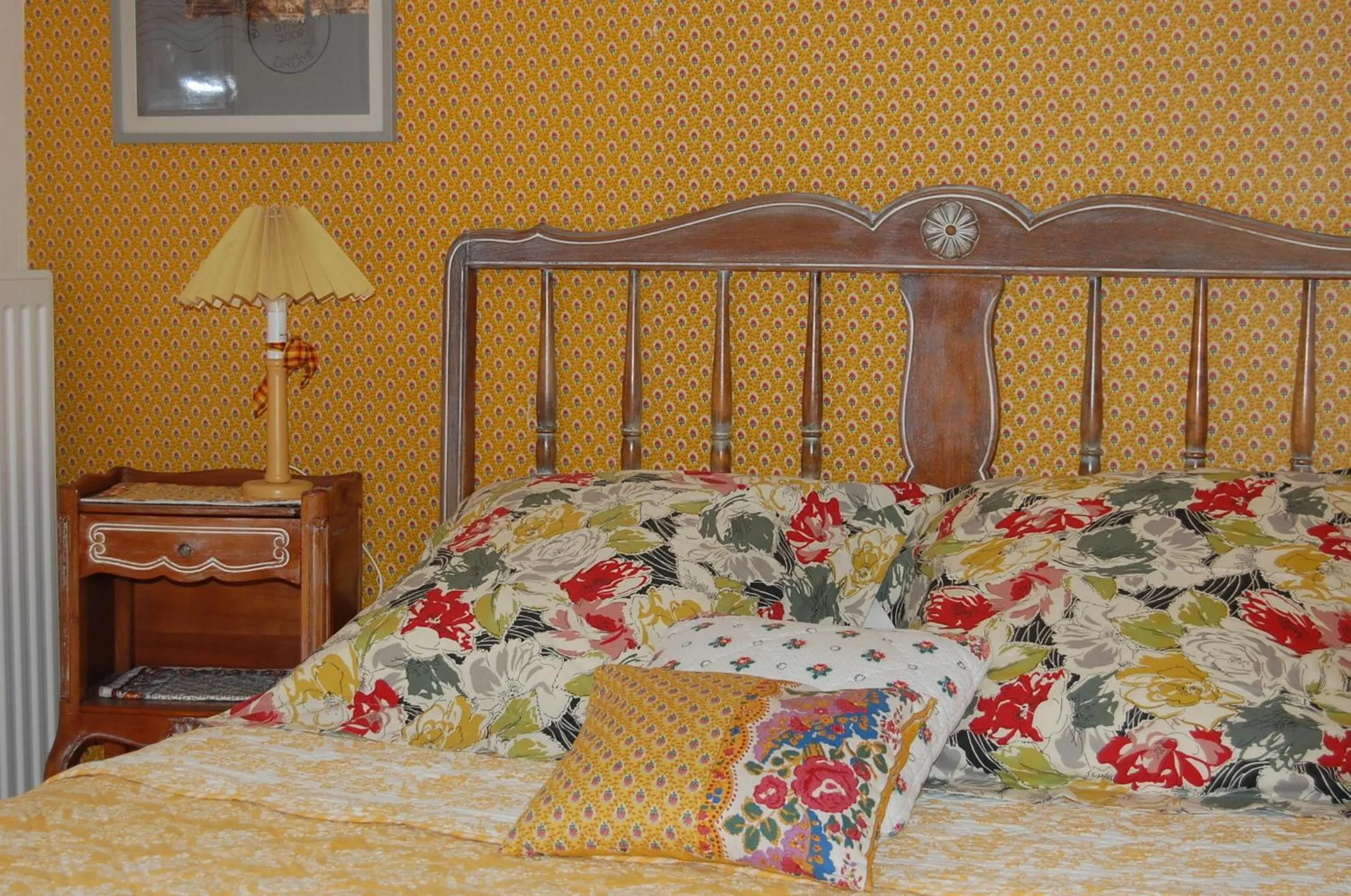 Decorative detail, Bed in Le Mas des Clots