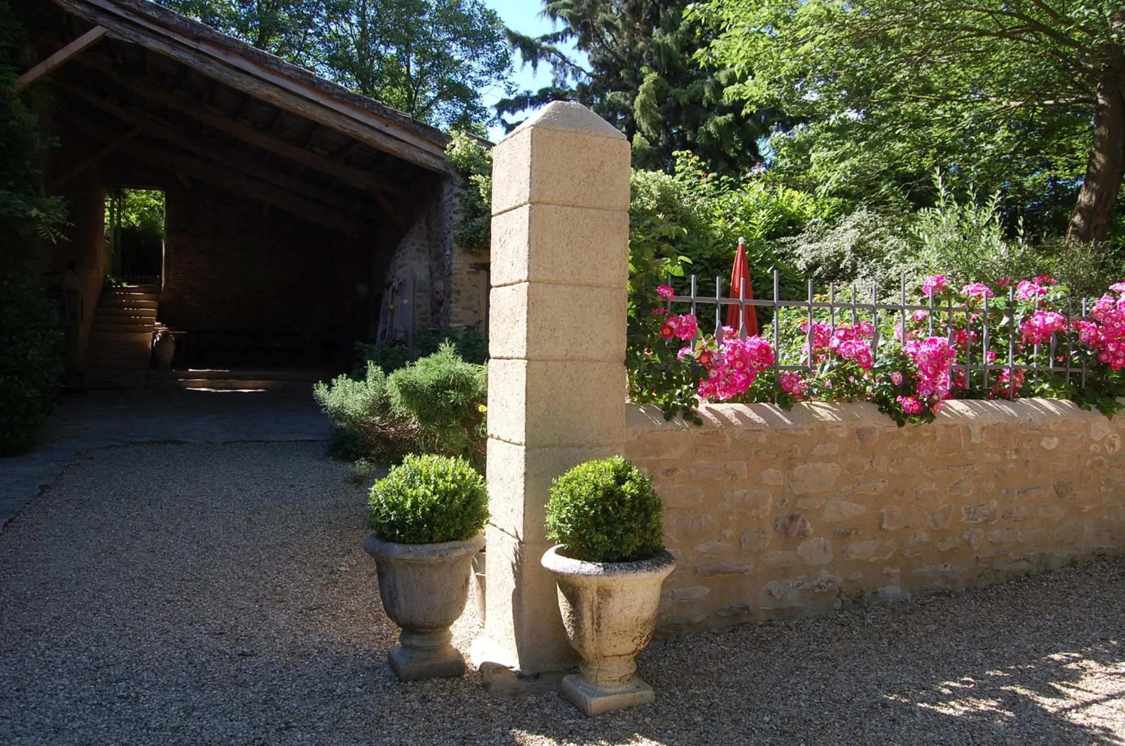Facade/entrance in Le Mas des Clots