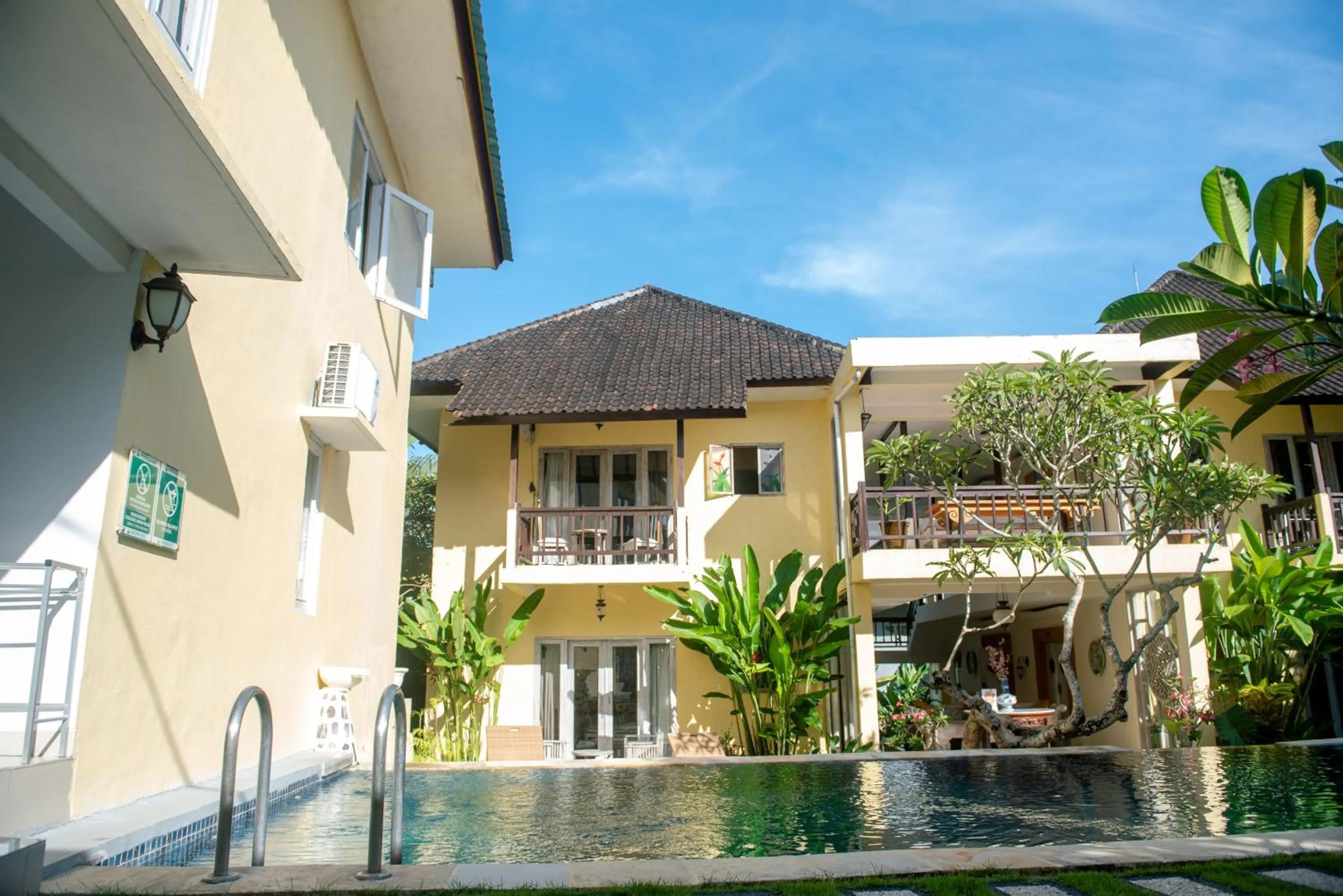 Swimming pool in Abian Biu Mansion