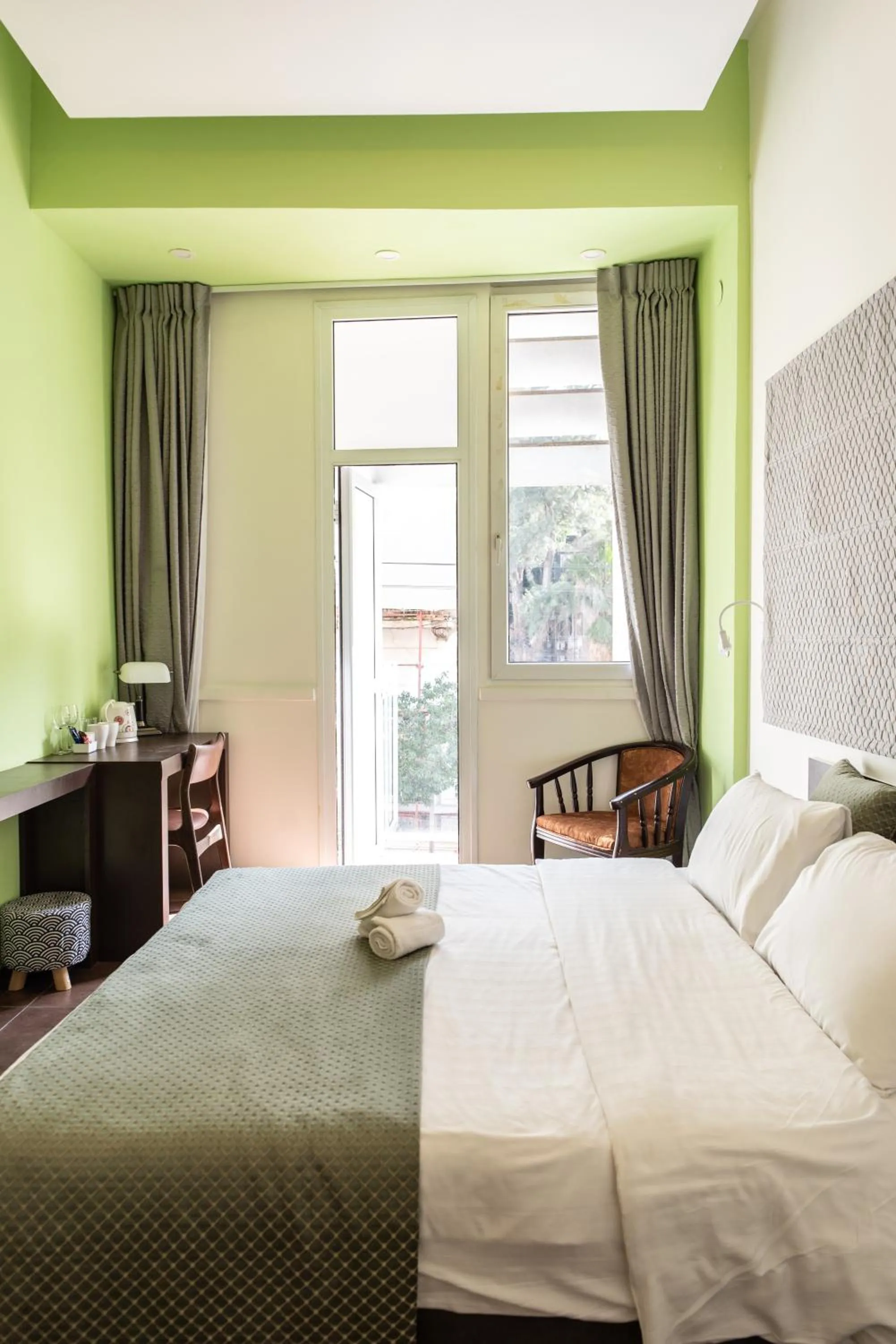 Balcony/Terrace in 27Montefiore - Urban ApartHotel TLV