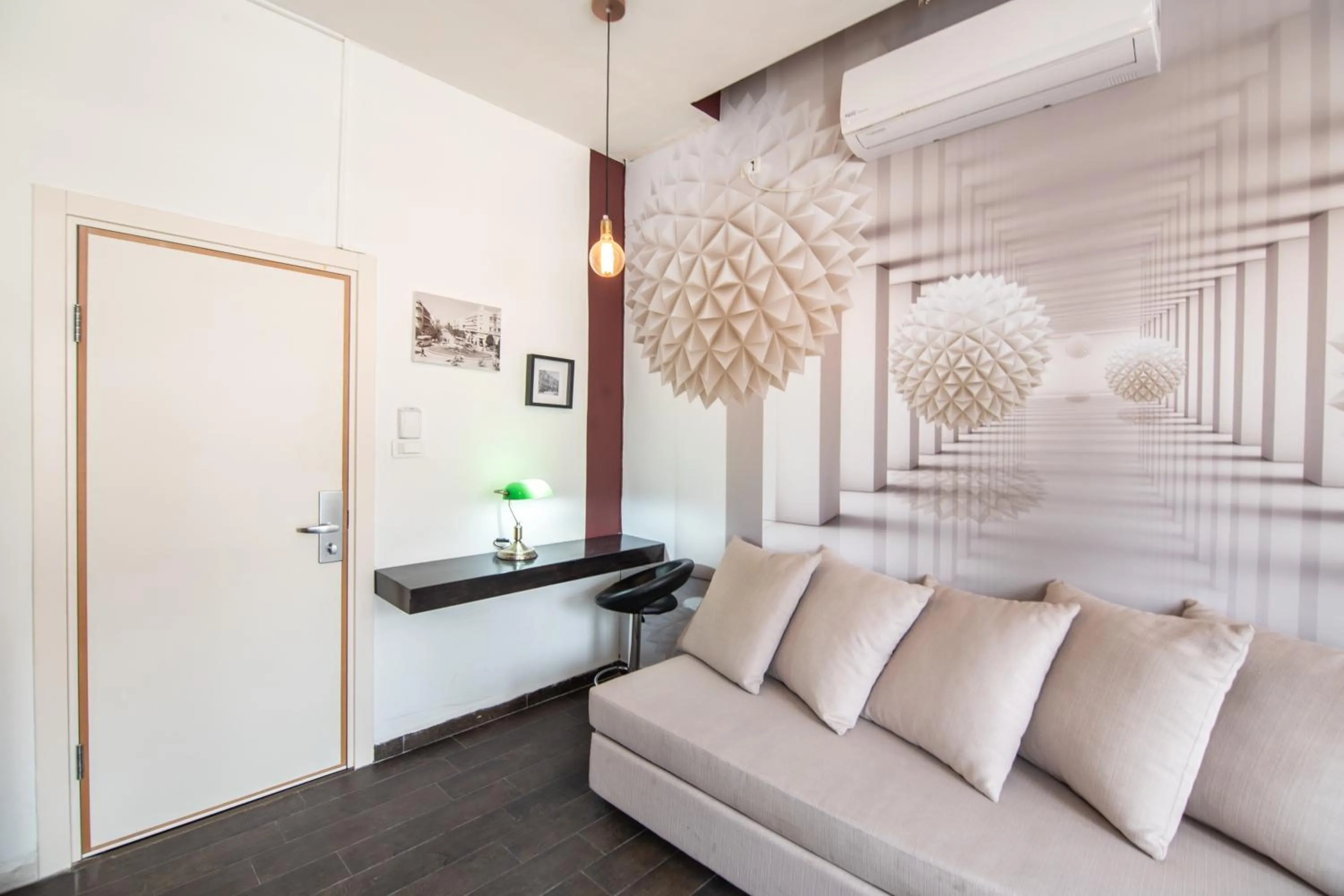 Living room in 27Montefiore - Urban ApartHotel TLV