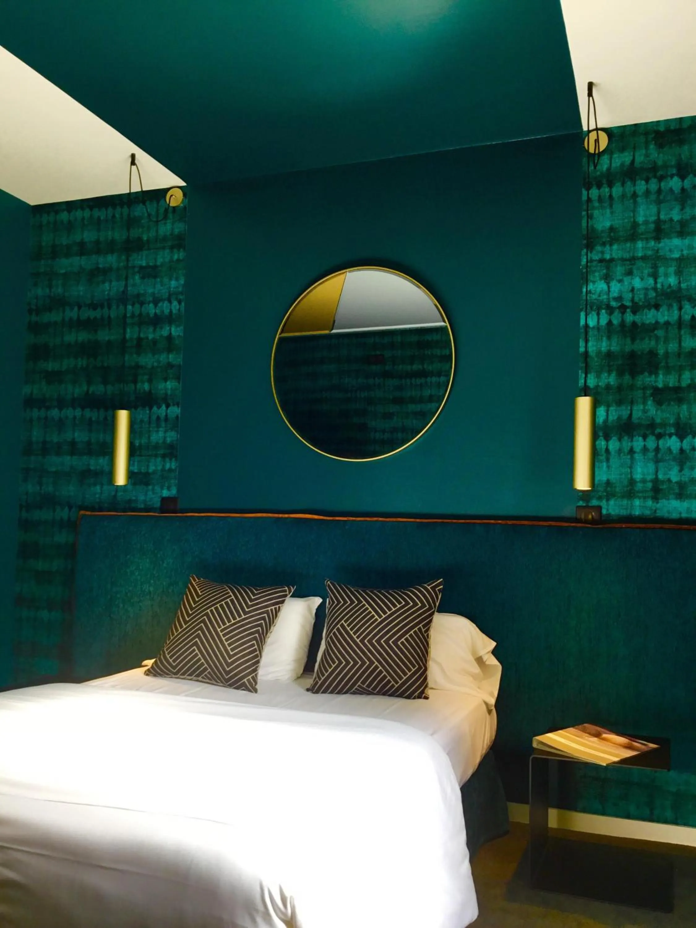 Bed in Le Renaissance